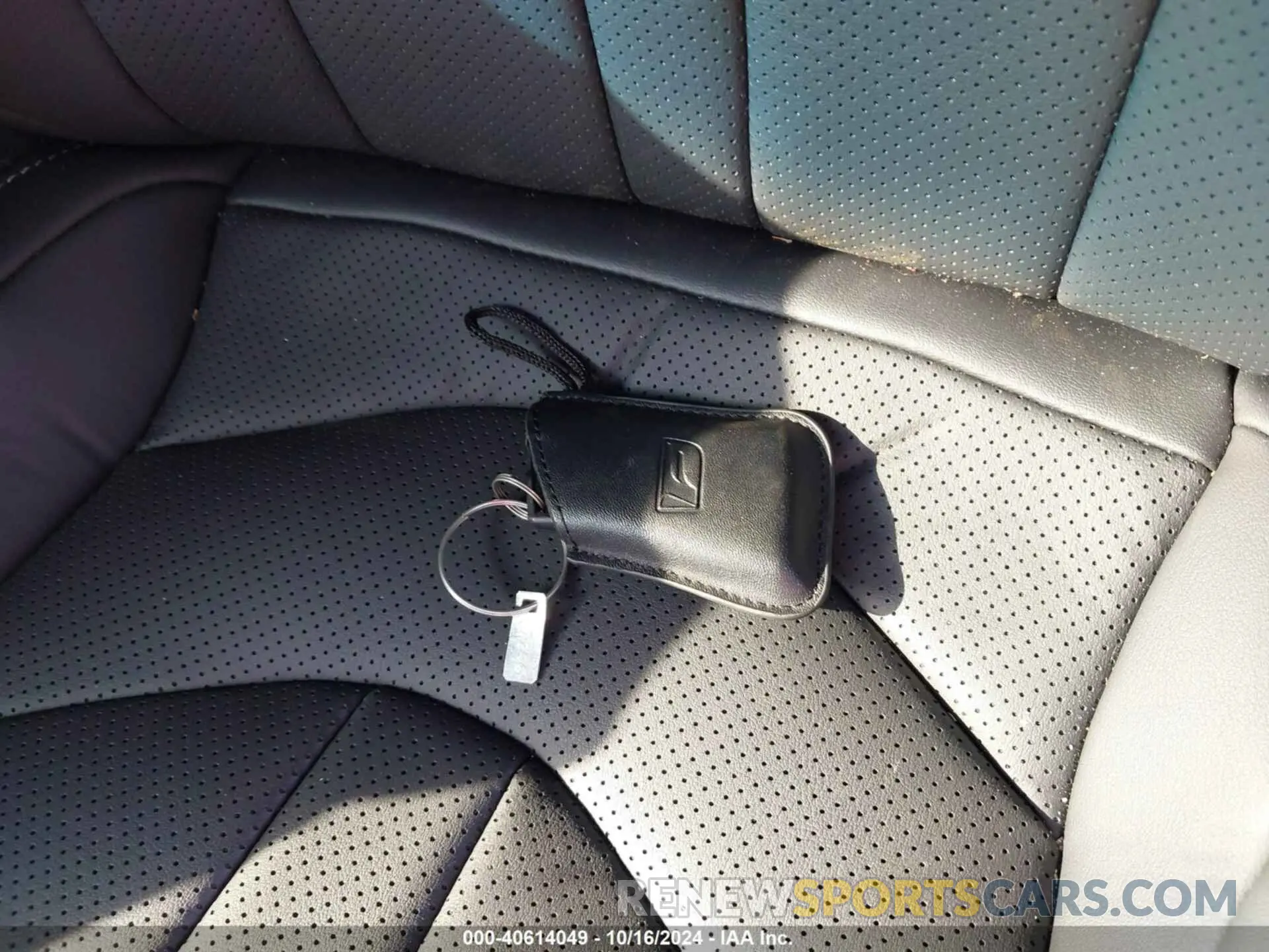 11 fotografías del automóvil dañado 58AJZ1B11RU179018 LEXUS ES 350 2024