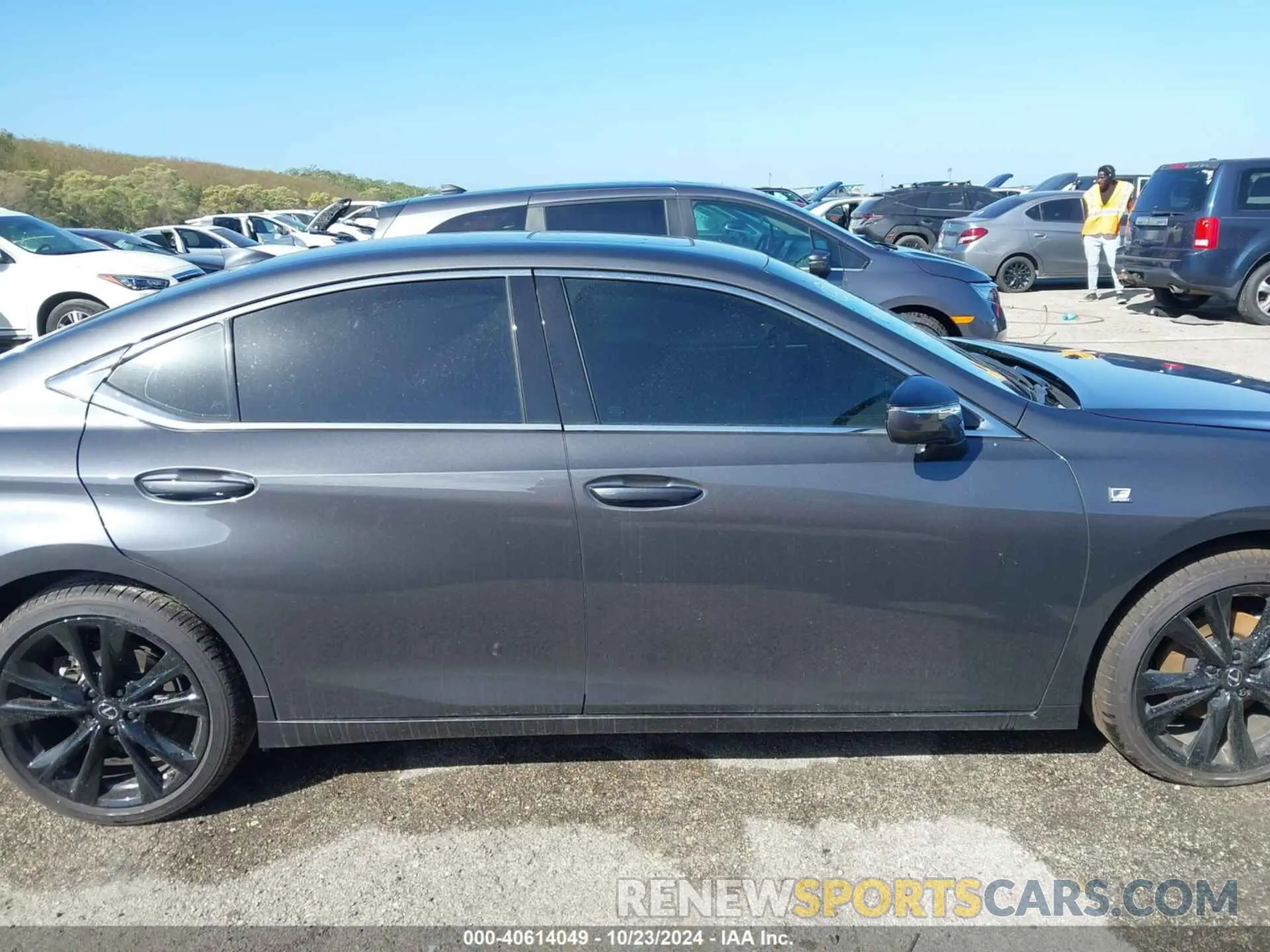 13 fotografías del automóvil dañado 58AJZ1B11RU179018 LEXUS ES 350 2024