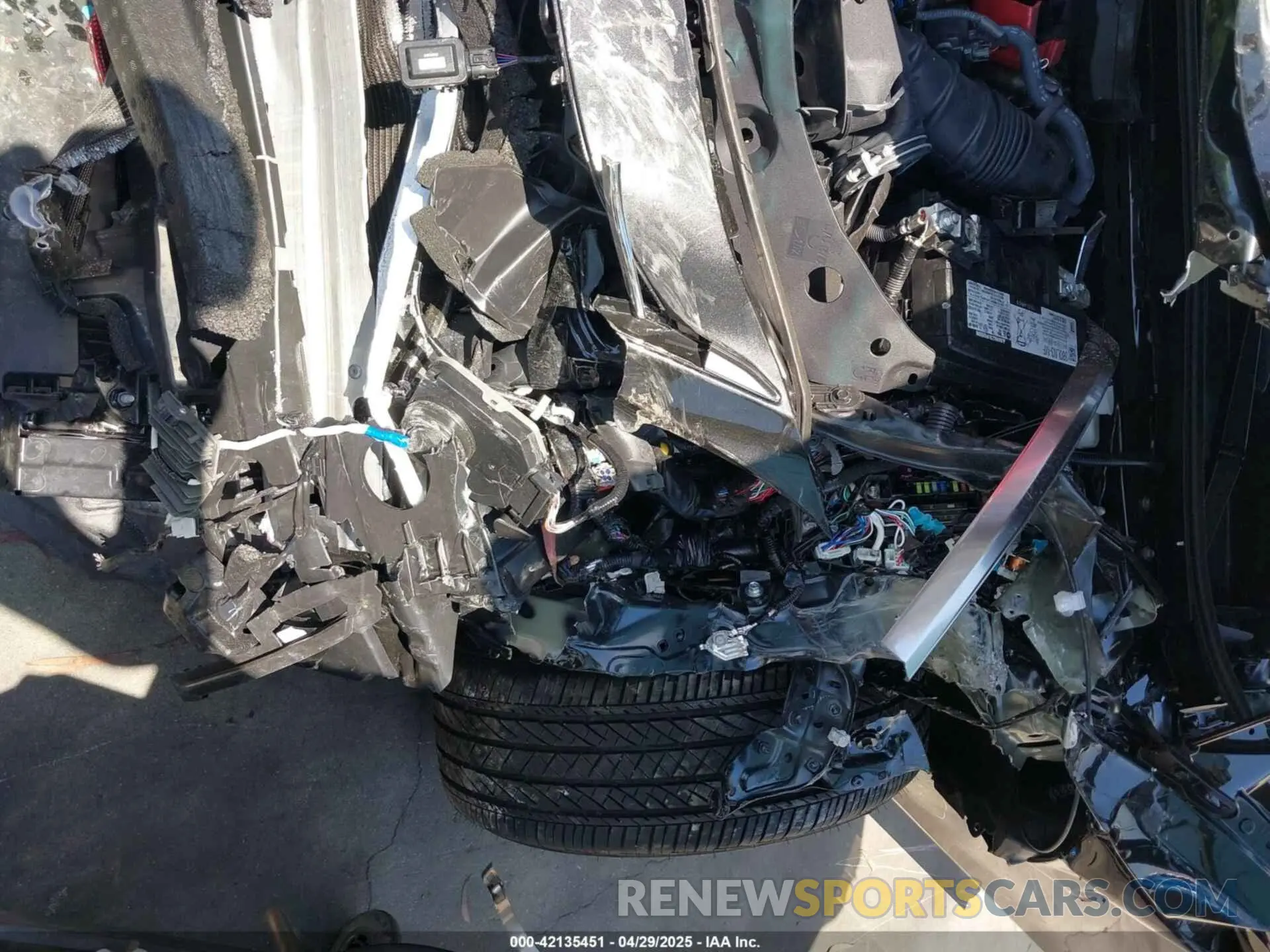 12 fotografías del automóvil dañado 58ADZ1B11SU197487 LEXUS ES 350 2025