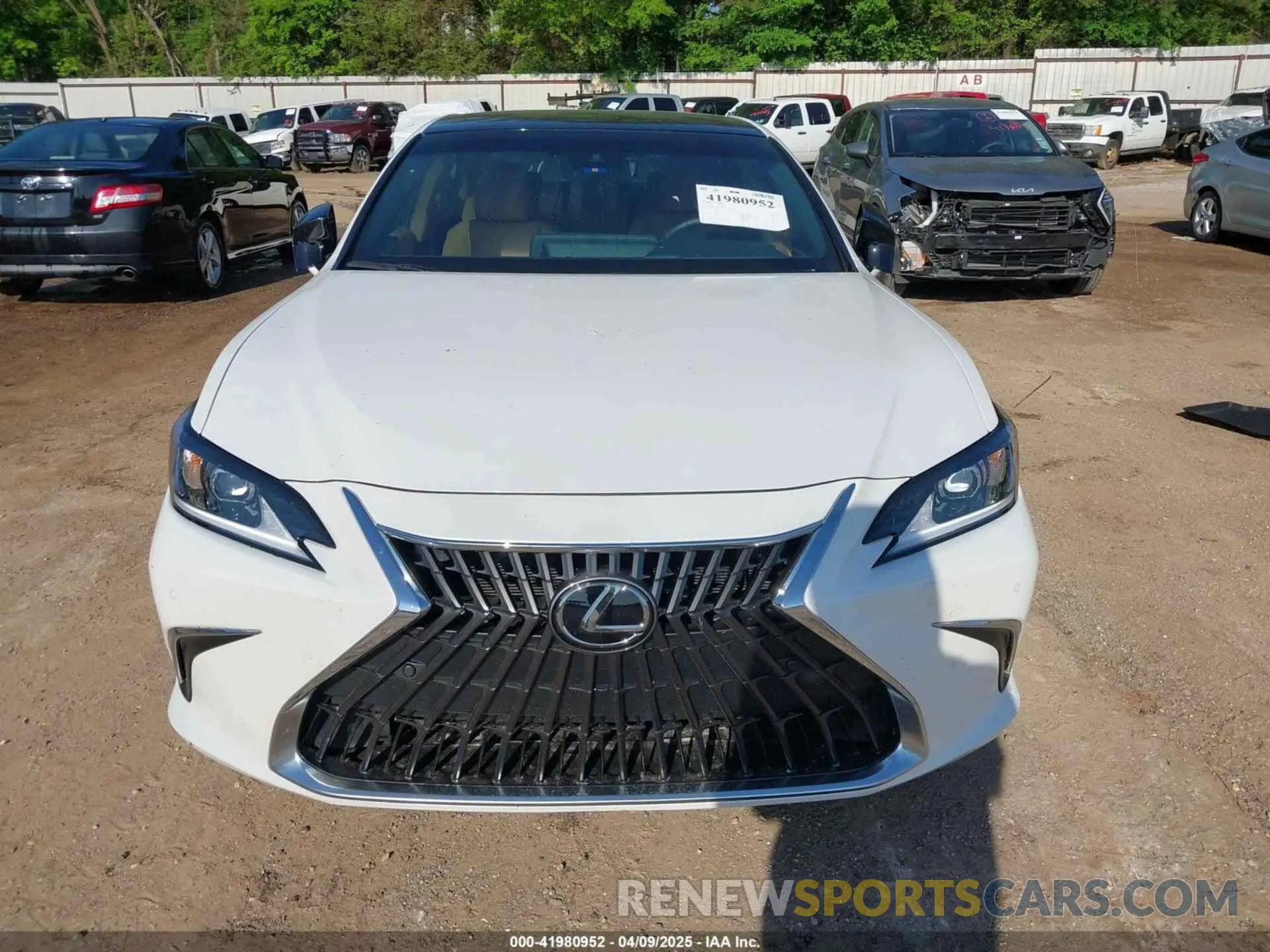 6 fotografías del automóvil dañado 58ADZ1B15SU199856 LEXUS ES 350 2025