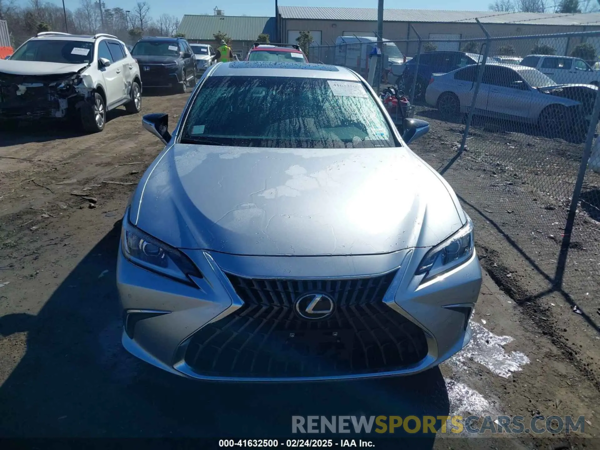13 fotografías del automóvil dañado 58ADZ1B1XSU185483 LEXUS ES 350 2025
