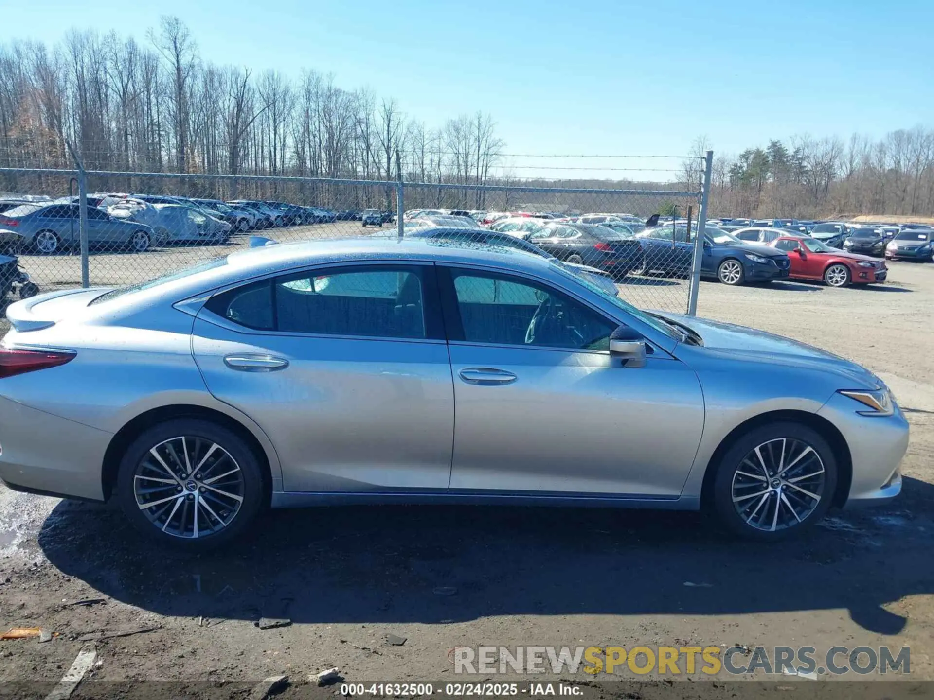 14 fotografías del automóvil dañado 58ADZ1B1XSU185483 LEXUS ES 350 2025