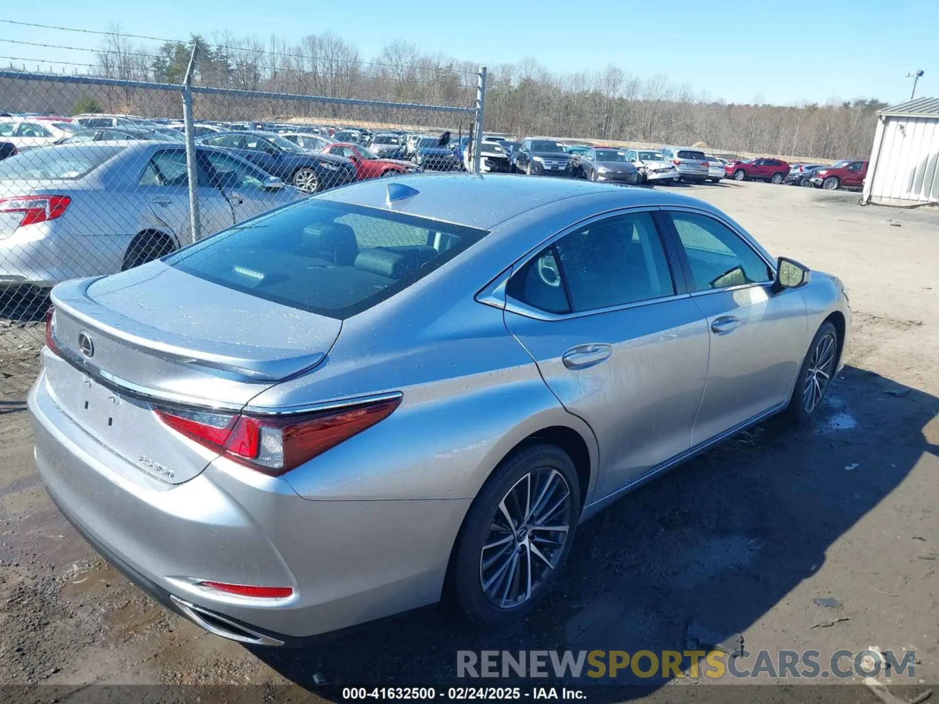 4 fotografías del automóvil dañado 58ADZ1B1XSU185483 LEXUS ES 350 2025