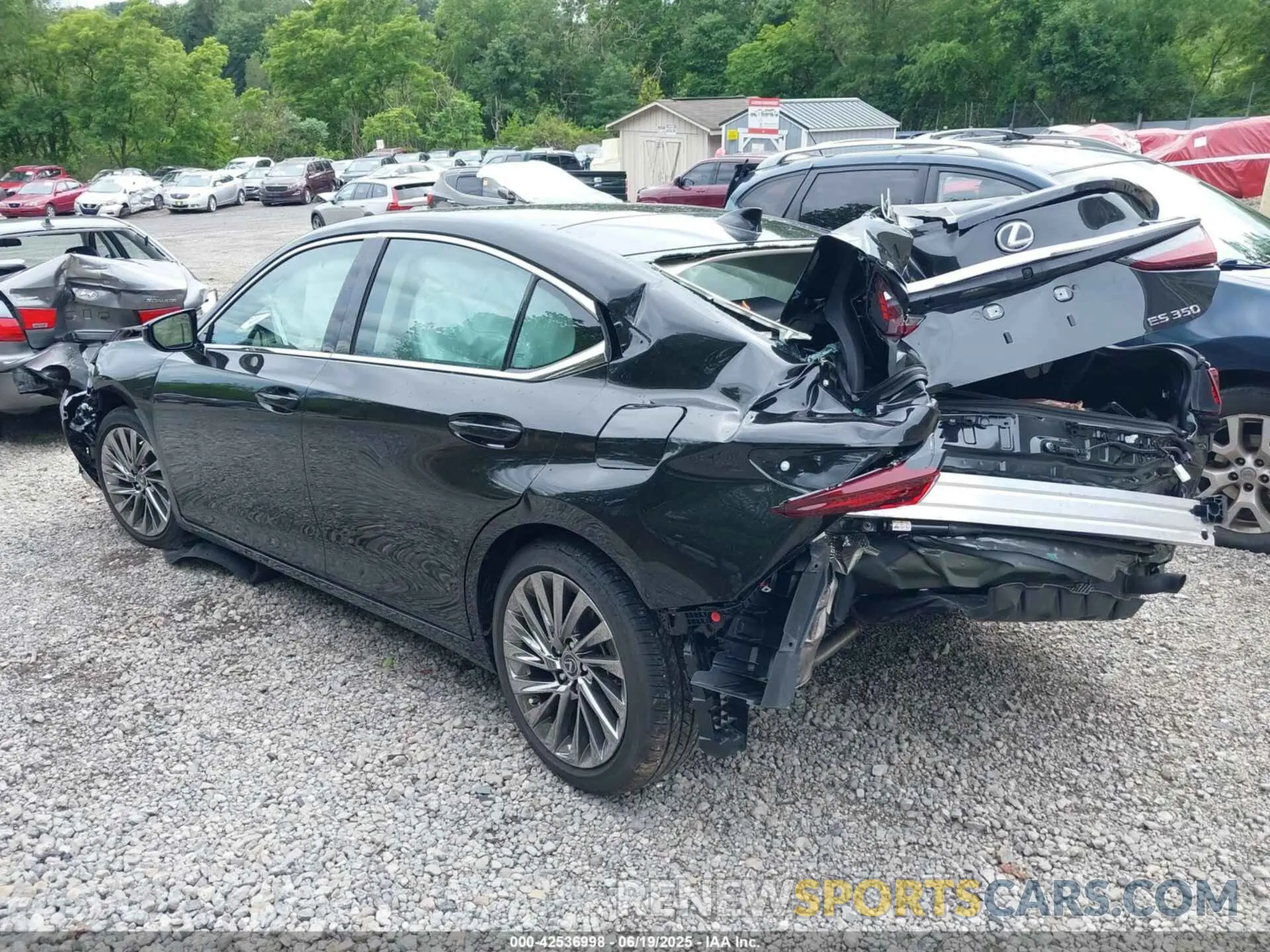 3 fotografías del automóvil dañado 58AEZ1B18SU191318 LEXUS ES 350 2025