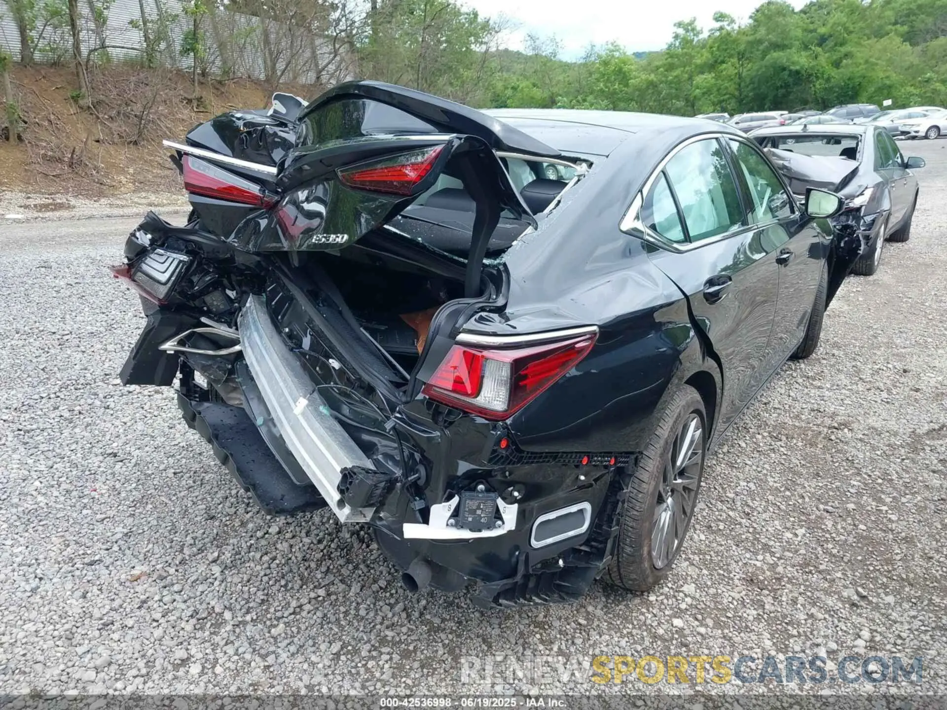 4 fotografías del automóvil dañado 58AEZ1B18SU191318 LEXUS ES 350 2025
