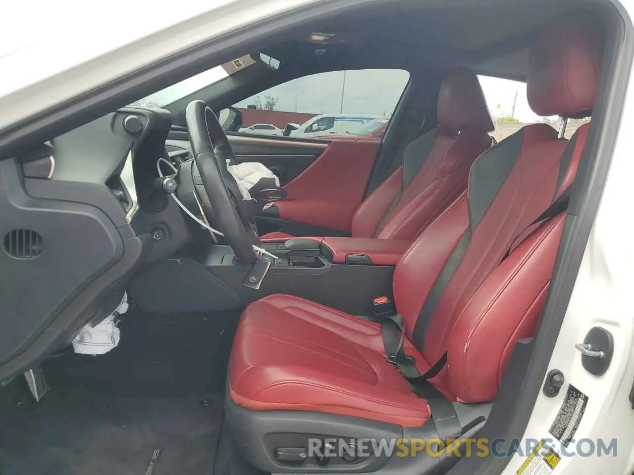 7 fotografías del automóvil dañado 58AGZ1B14LU059196 LEXUS ES 350 F S 2020