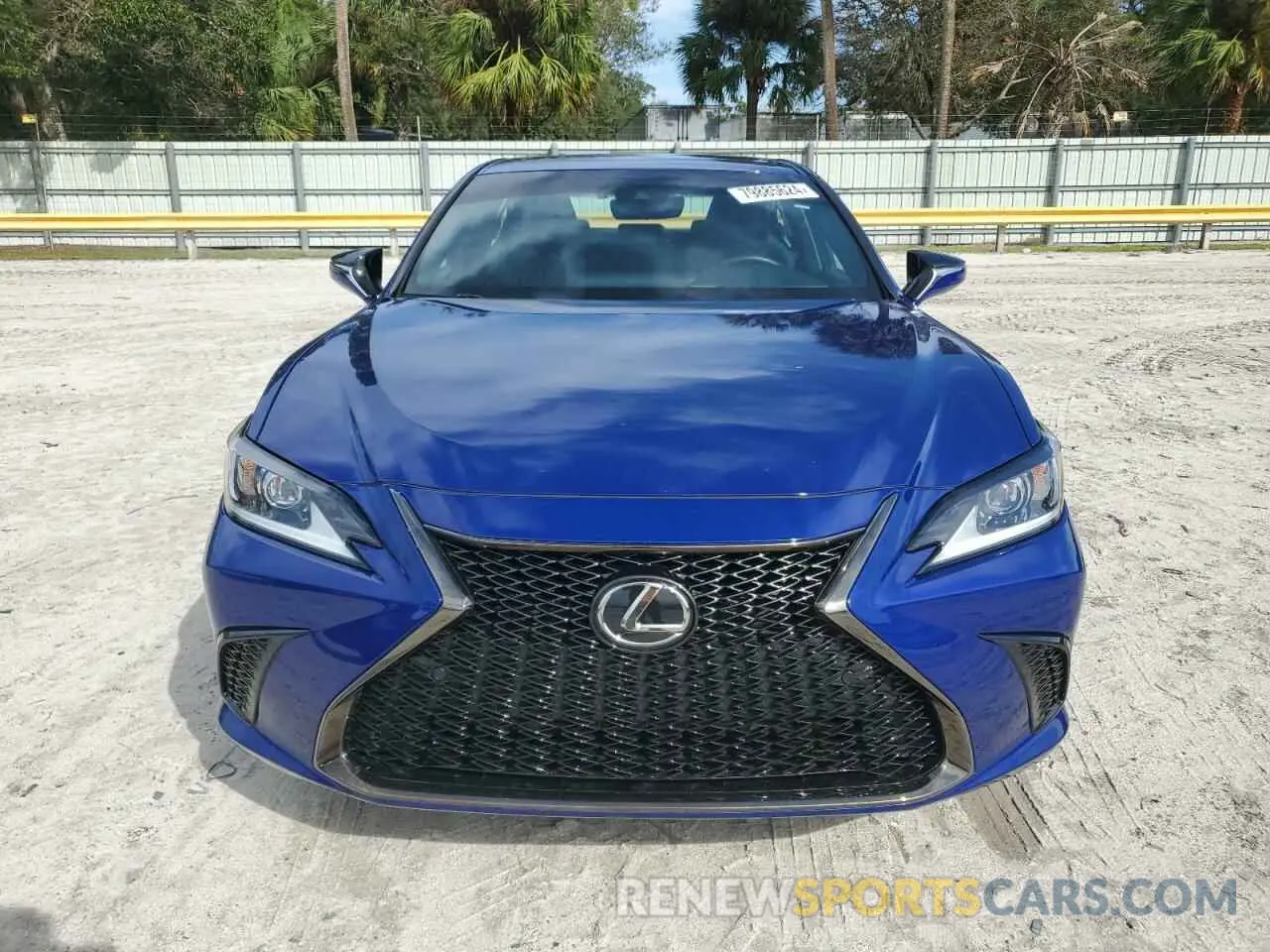 5 fotografías del automóvil dañado 58AGZ1B19LU064958 LEXUS ES 350 F S 2020