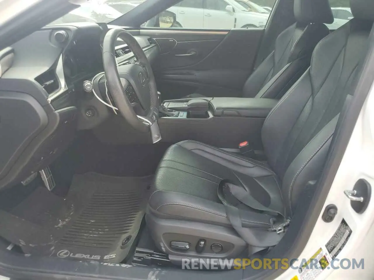 7 fotografías del automóvil dañado 58AGZ1B1XLU072700 LEXUS ES 350 F S 2020