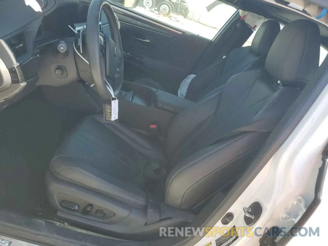 7 fotografías del automóvil dañado 58AJZ1B17PU154718 LEXUS ES 350 F S 2023
