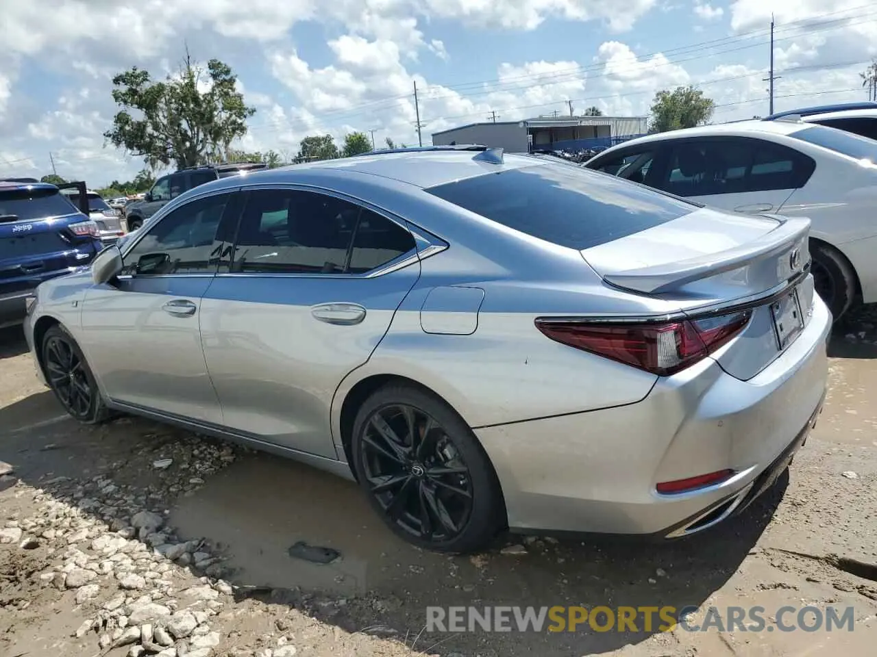 2 fotografías del automóvil dañado 58AJZ1B13RU171440 LEXUS ES 350 F S 2024