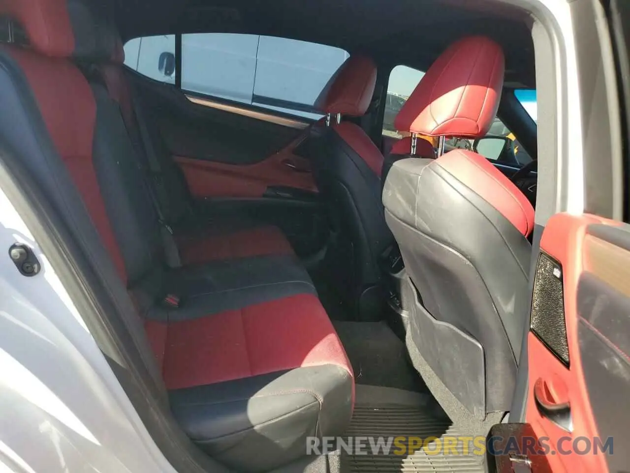 10 fotografías del automóvil dañado 58AJZ1B17RU161106 LEXUS ES 350 F S 2024