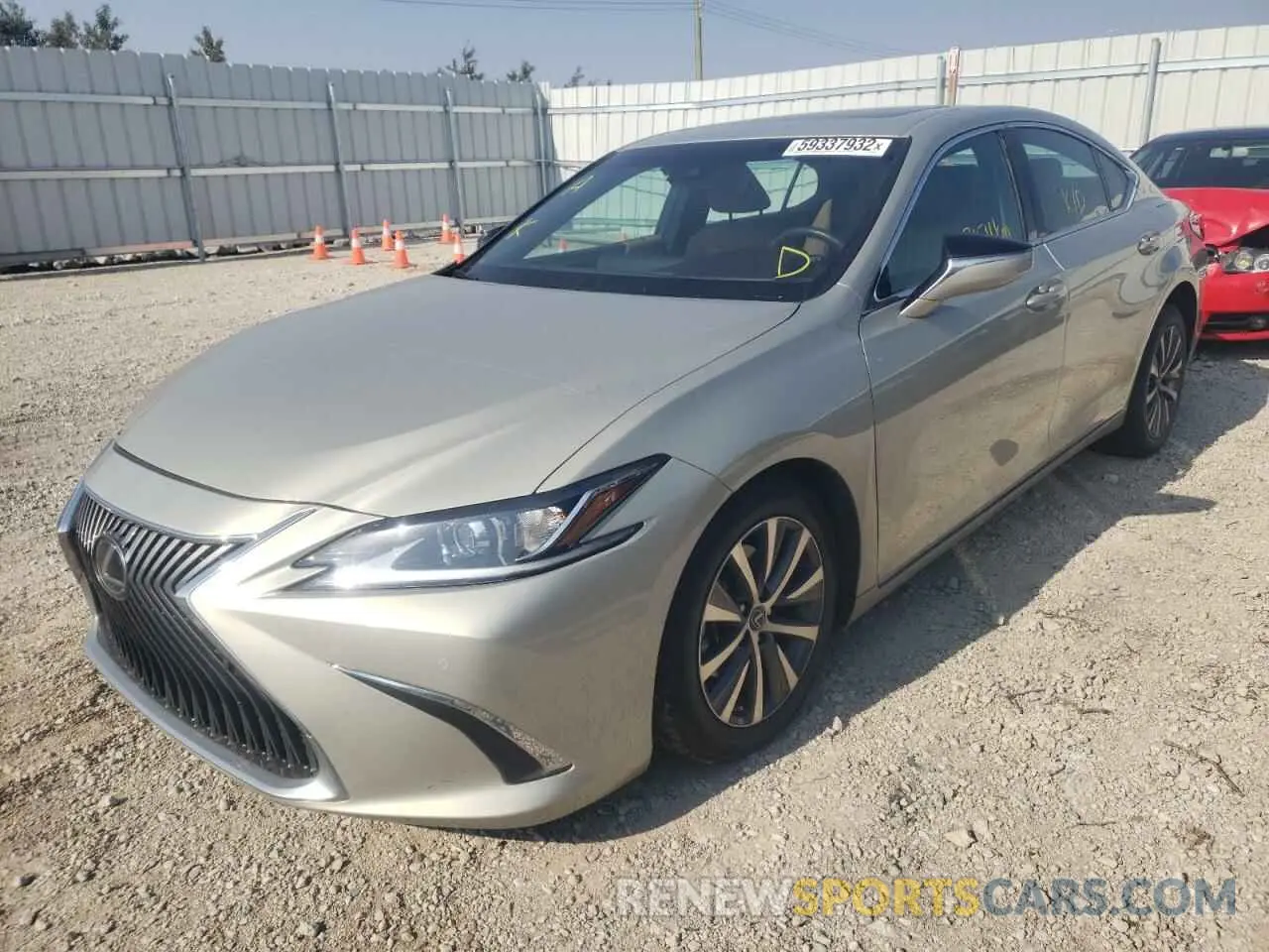 2 fotografías del automóvil dañado 58AB11D17MU001406 LEXUS ES250 2021