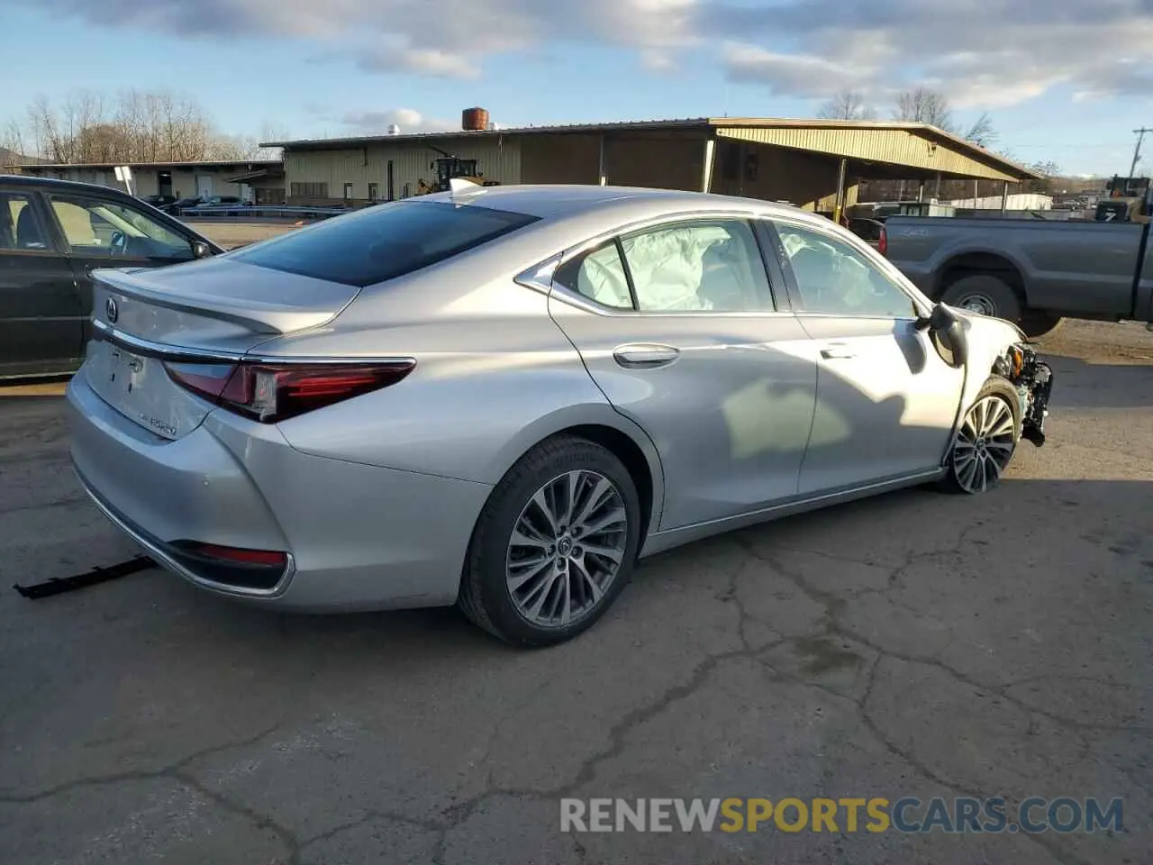 3 fotografías del automóvil dañado 58AD11D11MU005699 LEXUS ES250 2021