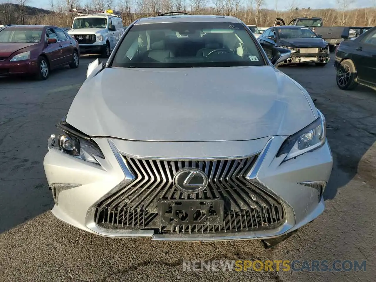 5 fotografías del automóvil dañado 58AD11D11MU005699 LEXUS ES250 2021