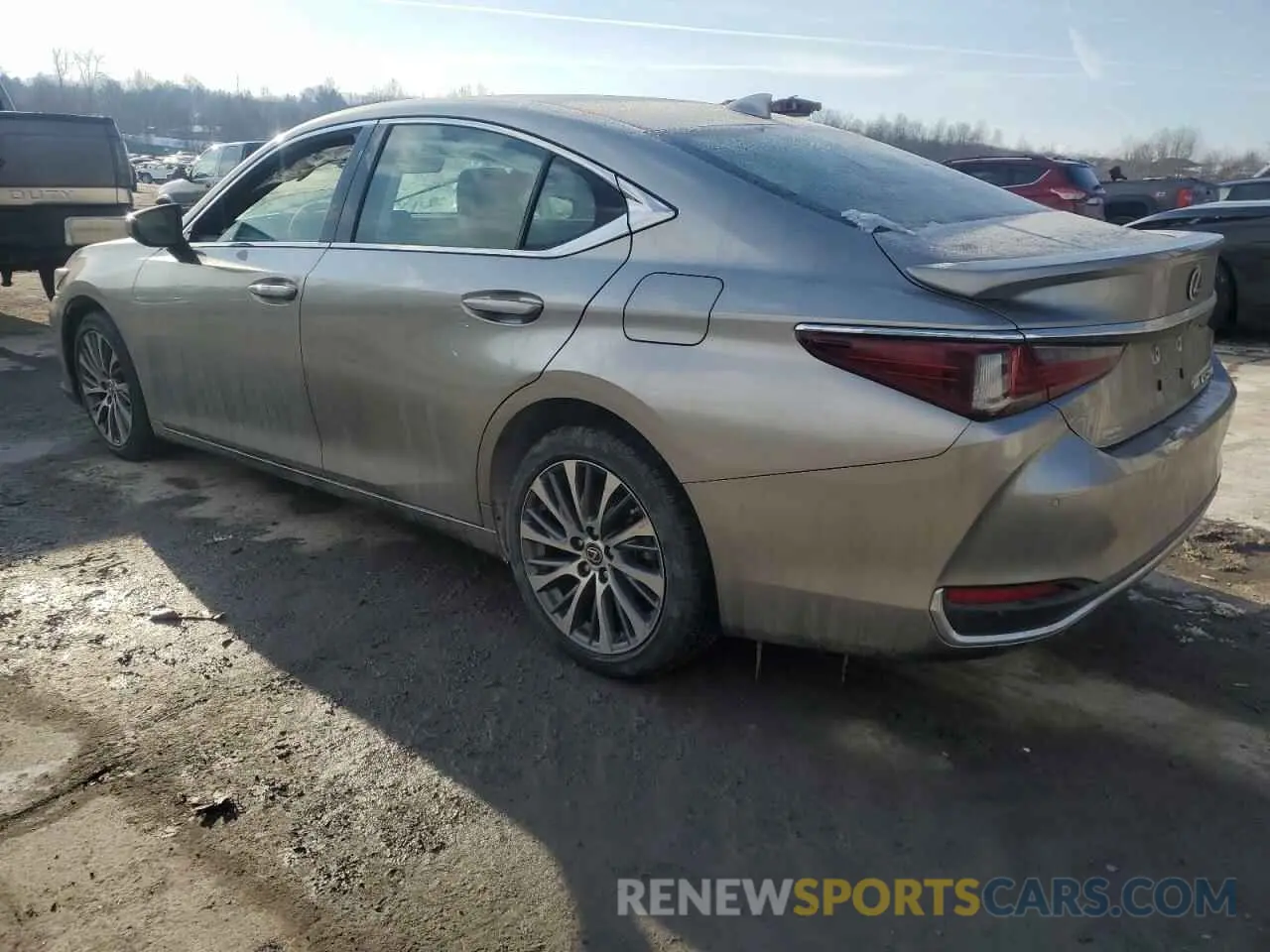 2 fotografías del automóvil dañado 58AD11D14MU006488 LEXUS ES250 2021