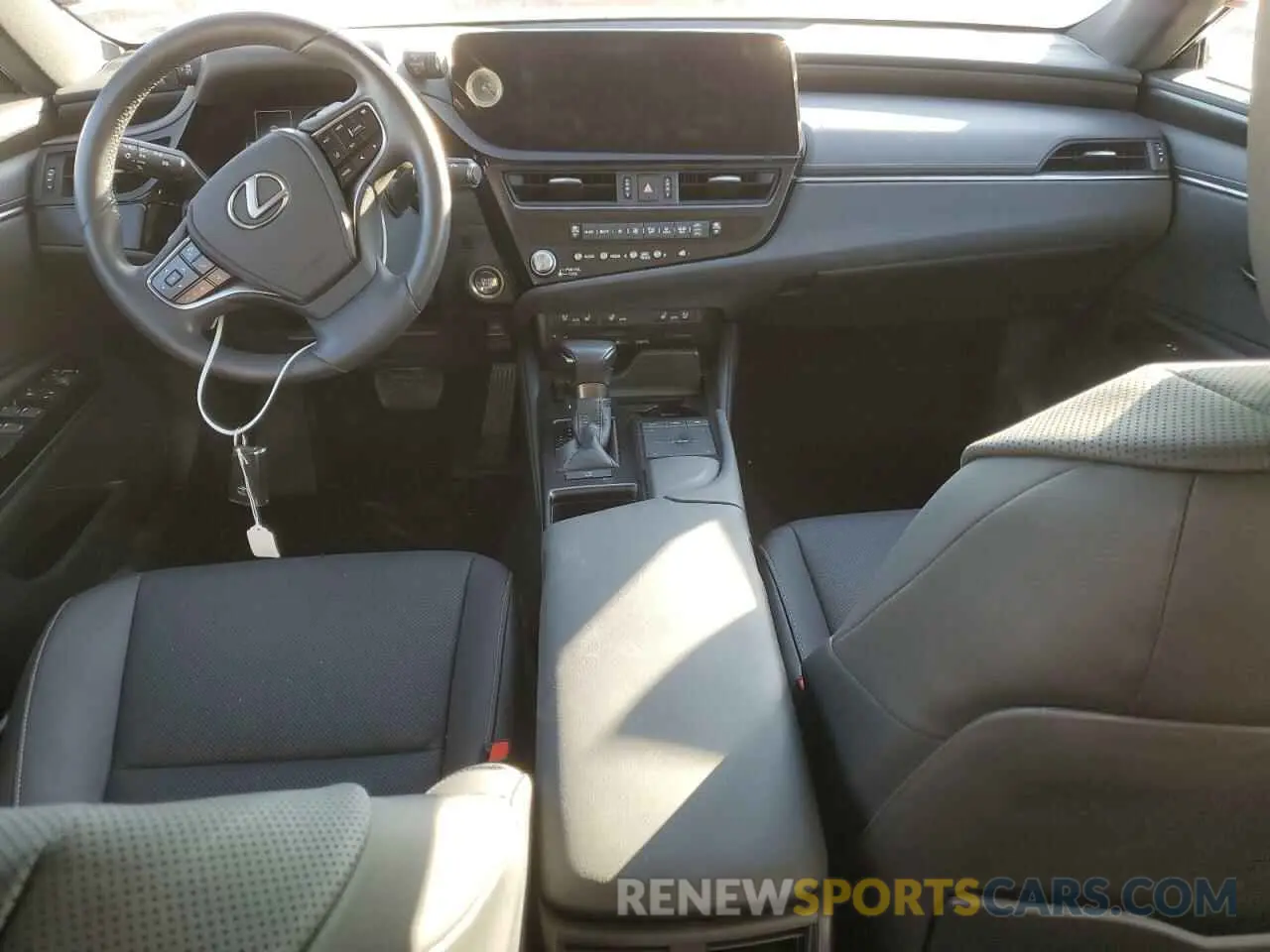 8 fotografías del automóvil dañado 58AD11D12NU009293 LEXUS ES250 2022