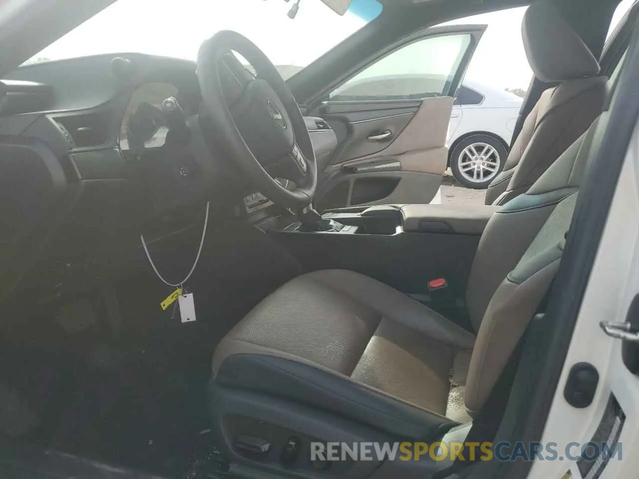 7 fotografías del automóvil dañado 58AD11D13NU009190 LEXUS ES250 2022