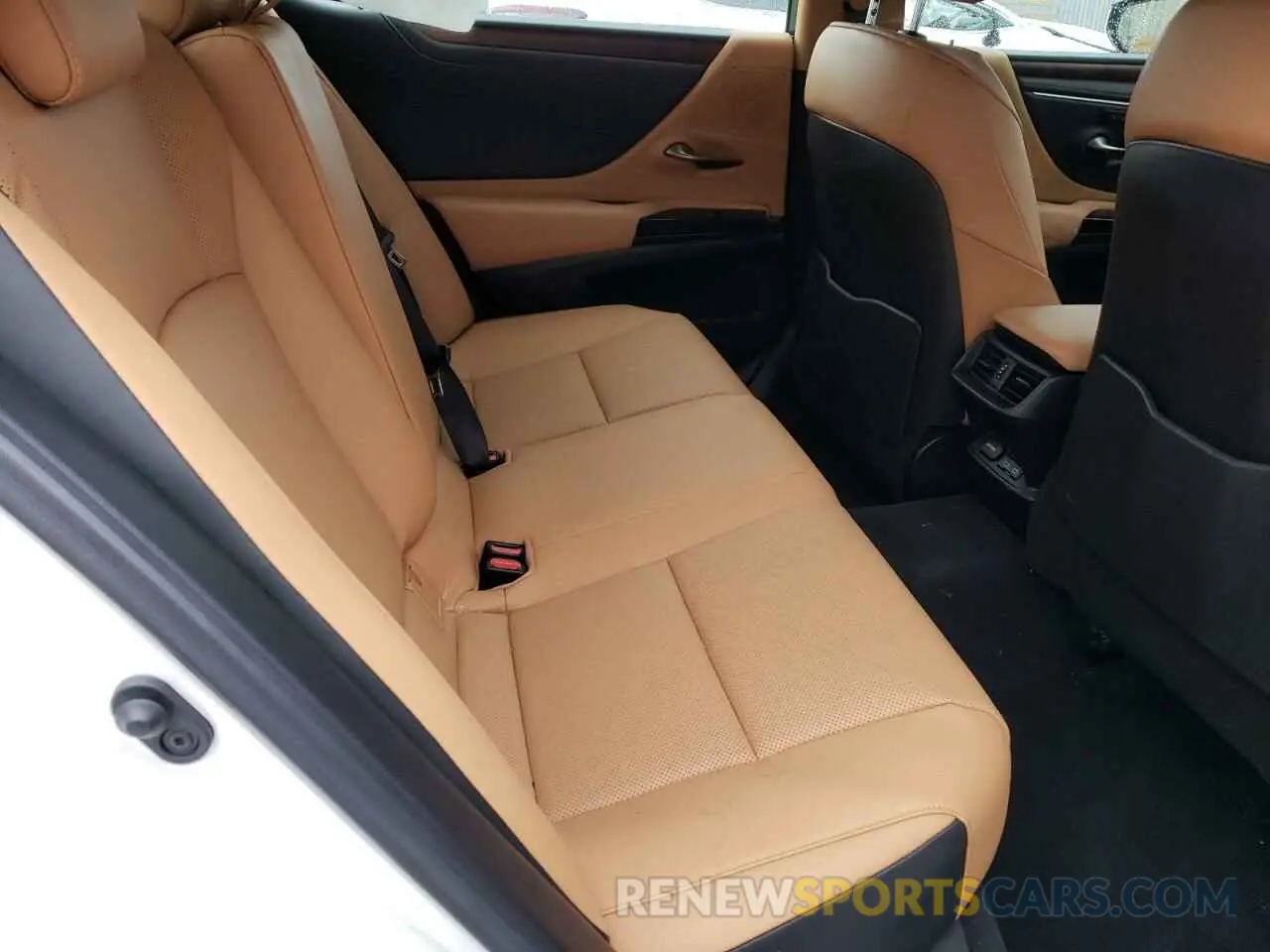 10 fotografías del automóvil dañado 58AD11D17RU013328 LEXUS ES250 2024