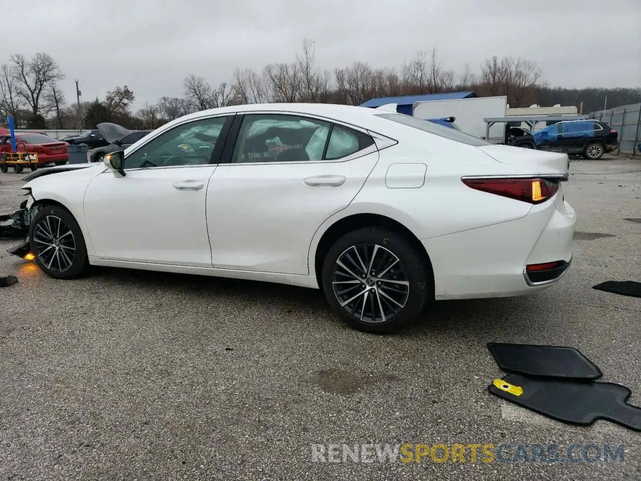 2 fotografías del automóvil dañado 58AD11D17RU013328 LEXUS ES250 2024
