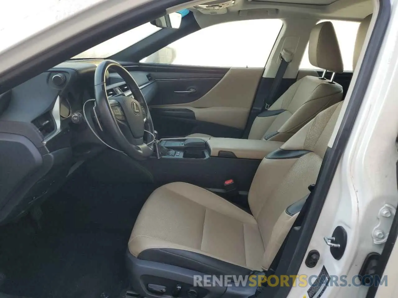7 fotografías del automóvil dañado 58AB21B16KU001622 LEXUS ES300 2019