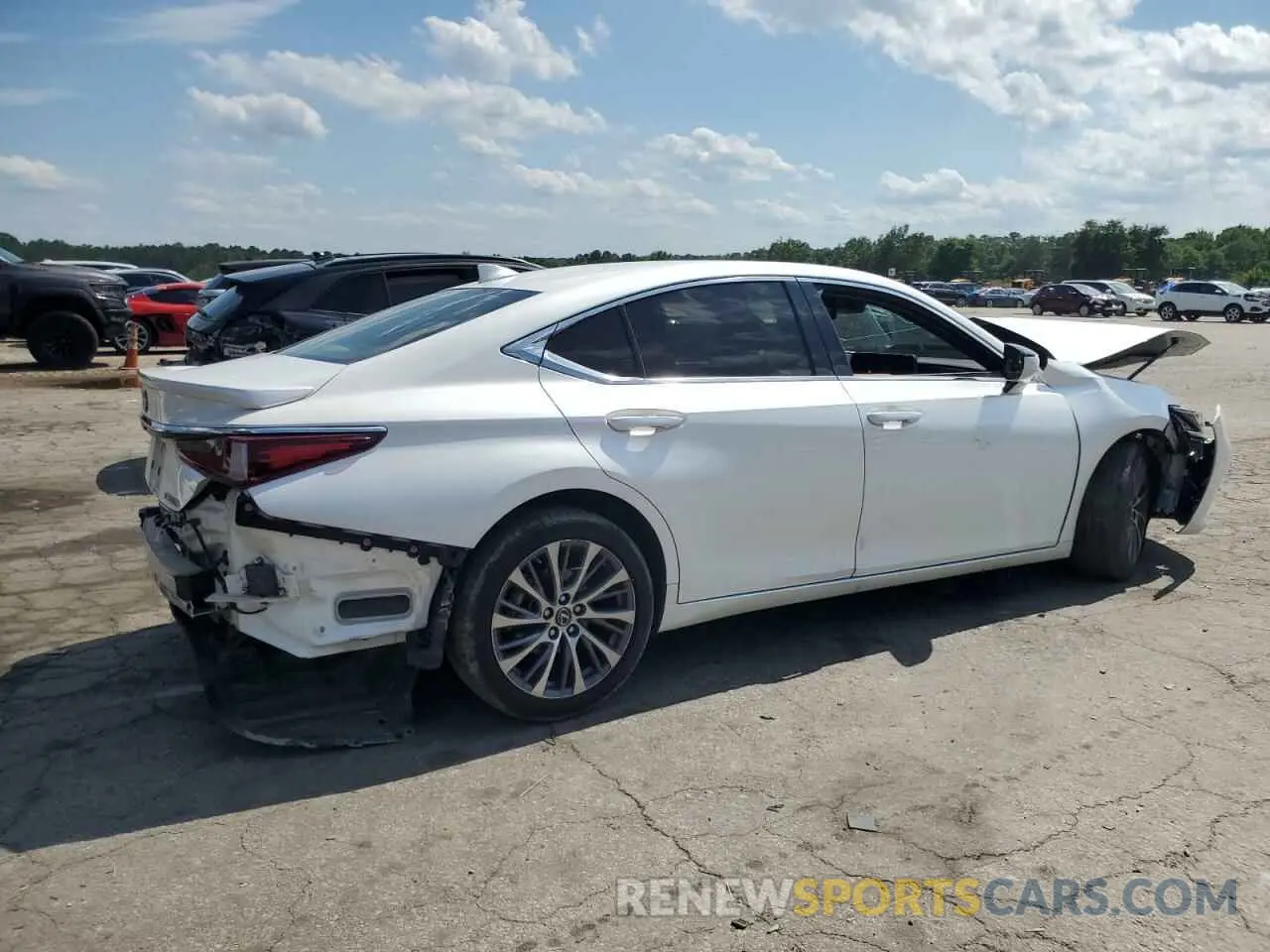 3 fotografías del automóvil dañado JTHB21B10K2001721 LEXUS ES300 2019