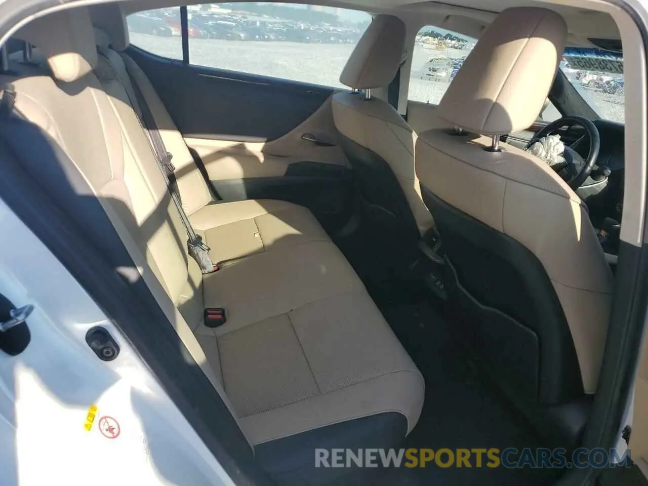 10 fotografías del automóvil dañado JTHB21B11K2010377 LEXUS ES300 2019