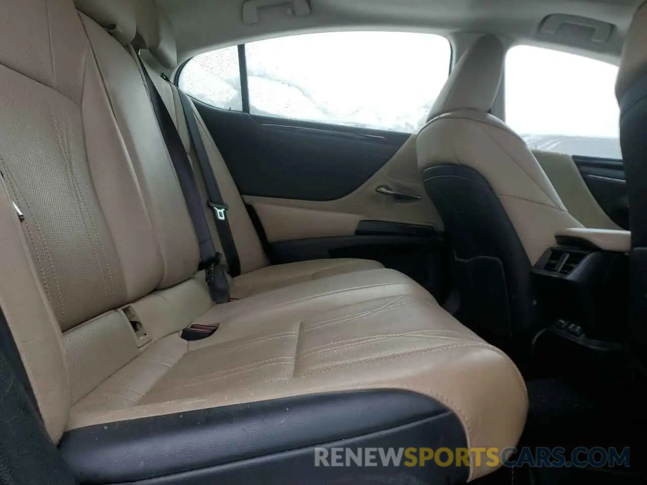 10 fotografías del automóvil dañado JTHB21B12K2023106 LEXUS ES300 2019