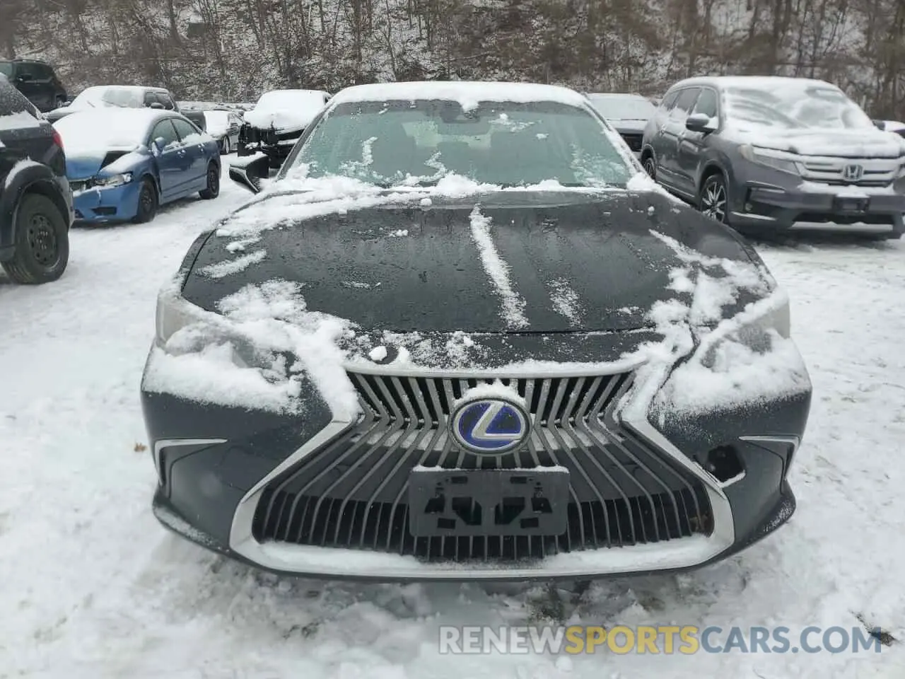 5 fotografías del automóvil dañado JTHB21B12K2023106 LEXUS ES300 2019