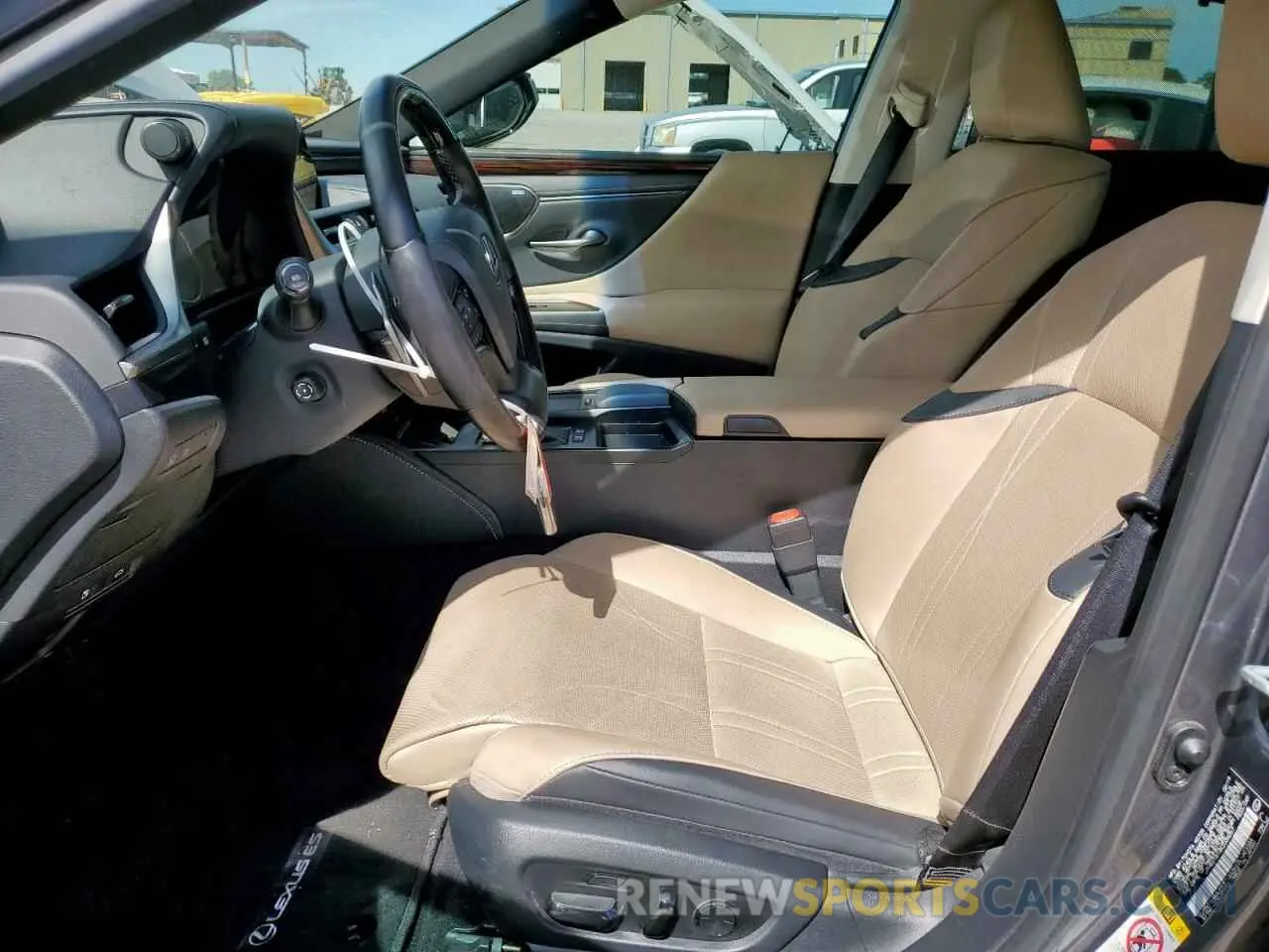 7 fotografías del automóvil dañado JTHB21B14K2034267 LEXUS ES300 2019
