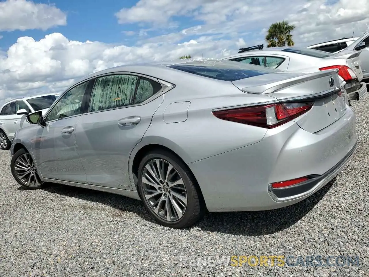 2 fotografías del automóvil dañado JTHB21B14K2045124 LEXUS ES300 2019