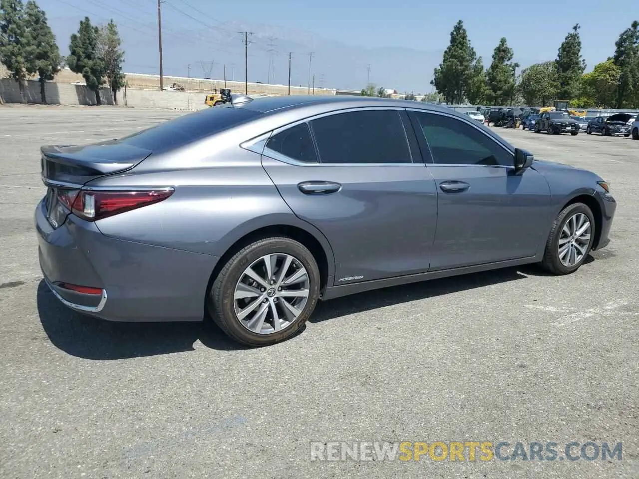 3 fotografías del automóvil dañado 58AC21B12LU006208 LEXUS ES300 2020