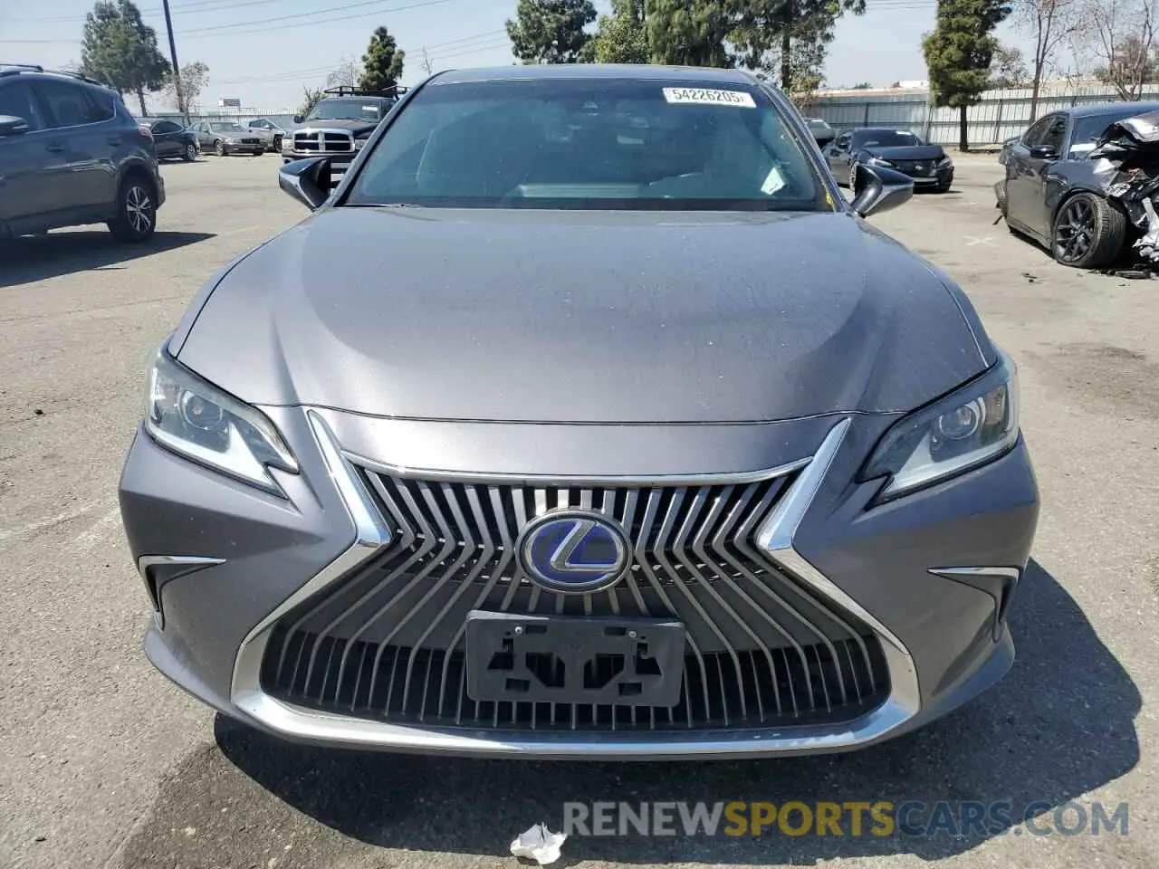 5 fotografías del automóvil dañado 58AC21B12LU006208 LEXUS ES300 2020