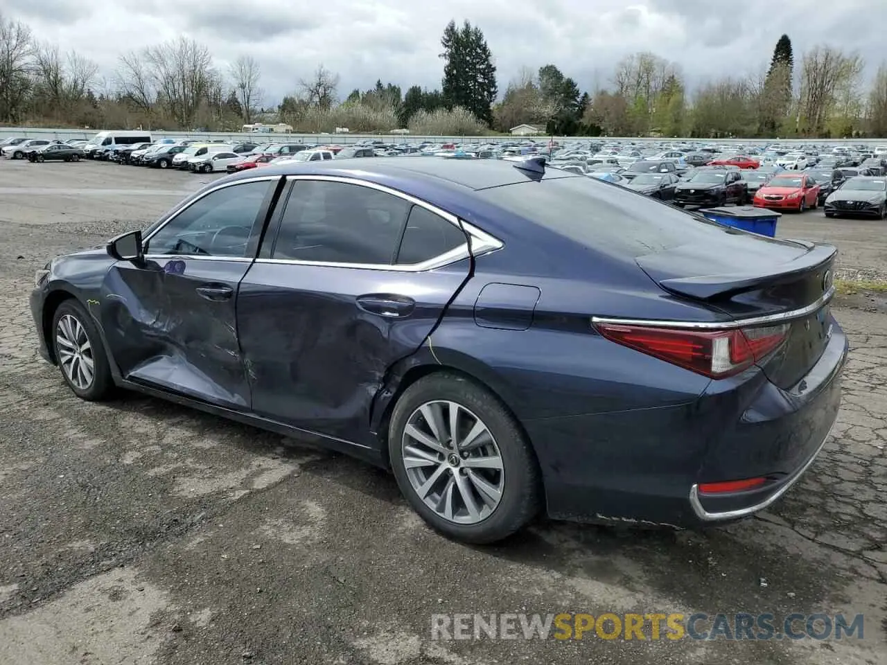 2 fotografías del automóvil dañado 58AD21B11LU004812 LEXUS ES300 2020