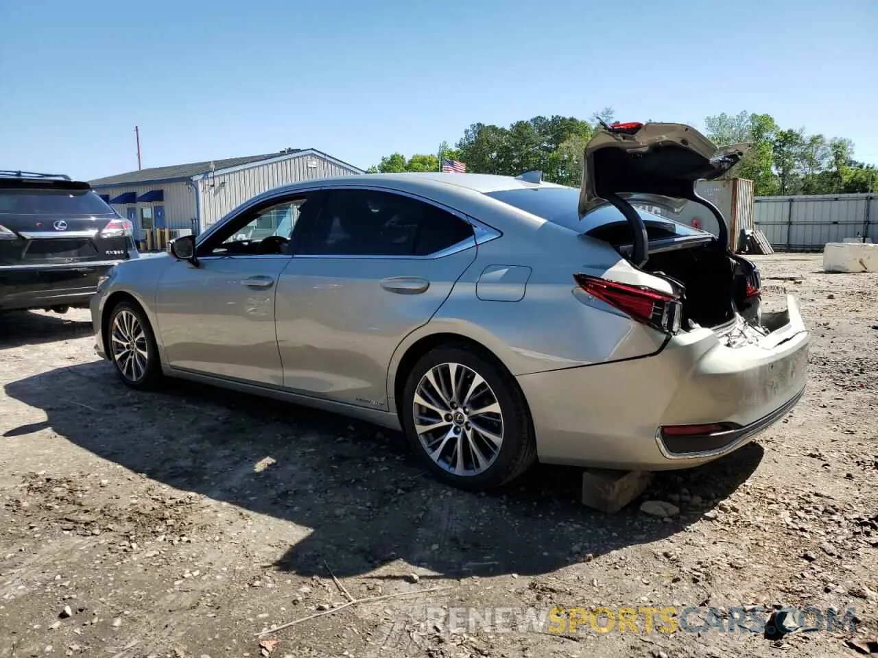 2 fotografías del automóvil dañado 58AD21B11LU004874 LEXUS ES300 2020