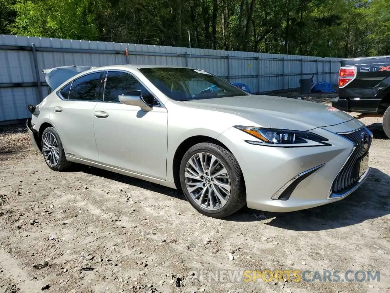 4 fotografías del automóvil dañado 58AD21B11LU004874 LEXUS ES300 2020