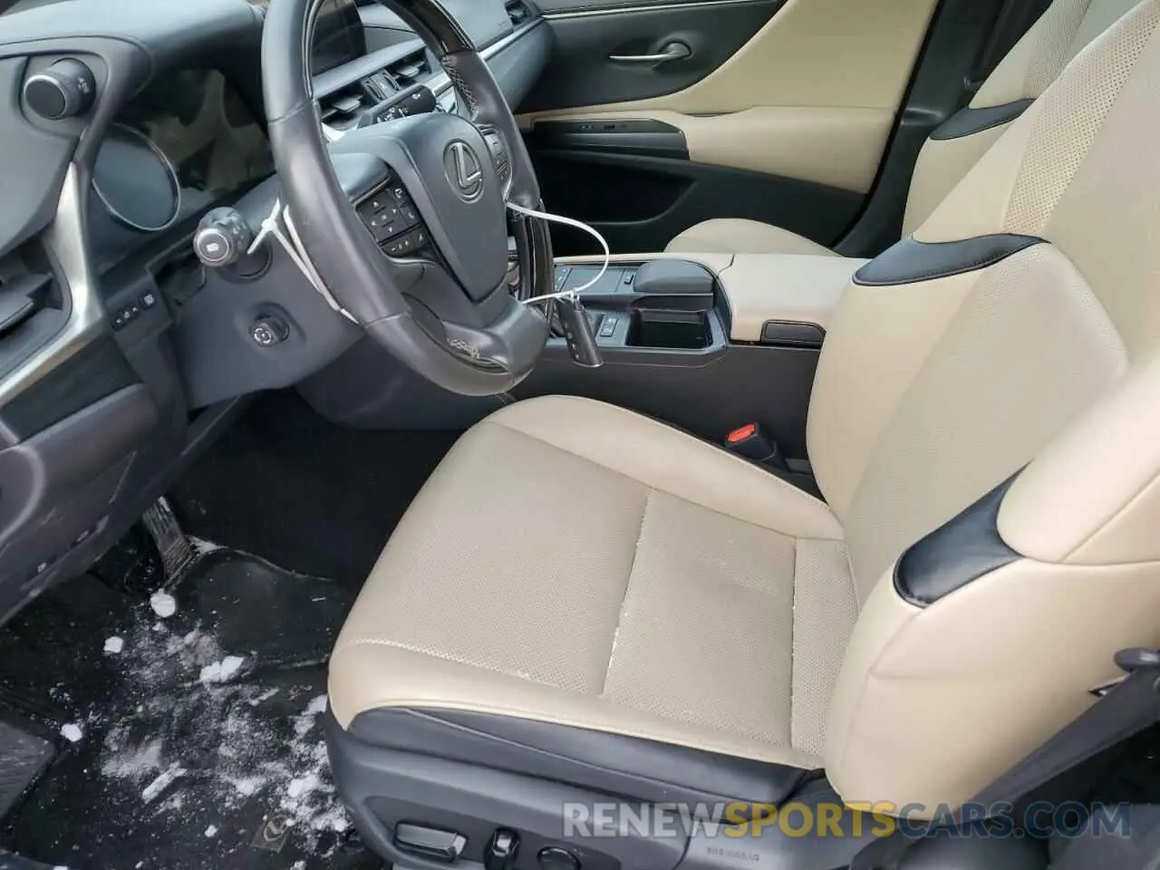 7 fotografías del automóvil dañado 58AD21B13LU005704 LEXUS ES300 2020