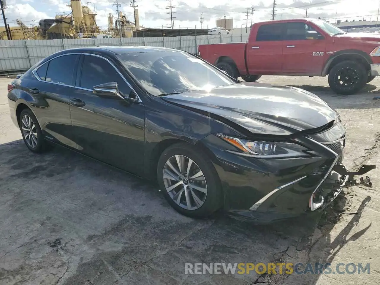 4 fotografías del automóvil dañado 58AD21B15LU005512 LEXUS ES300 2020
