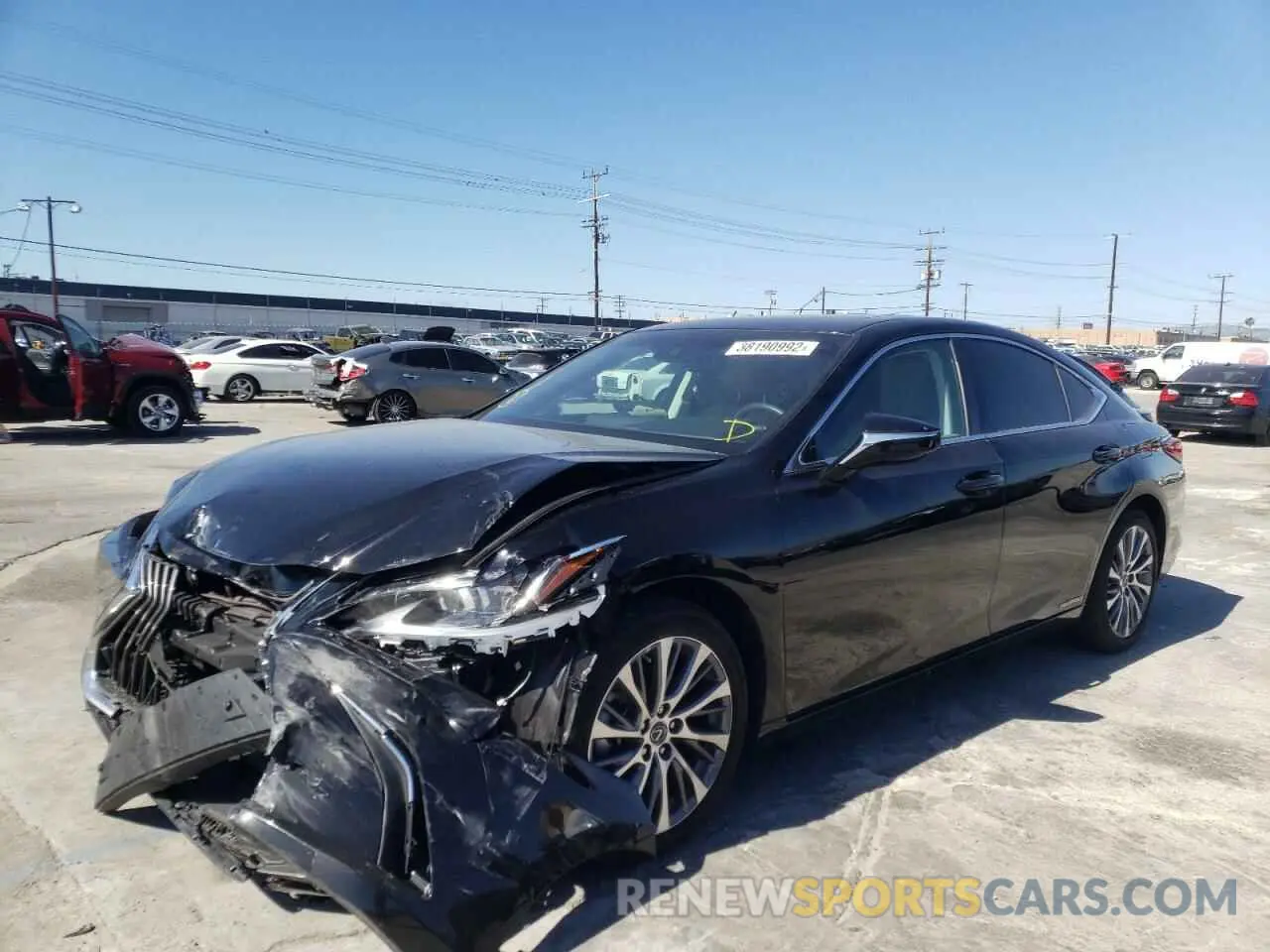 2 fotografías del automóvil dañado 58AD21B16LU008824 LEXUS ES300 2020