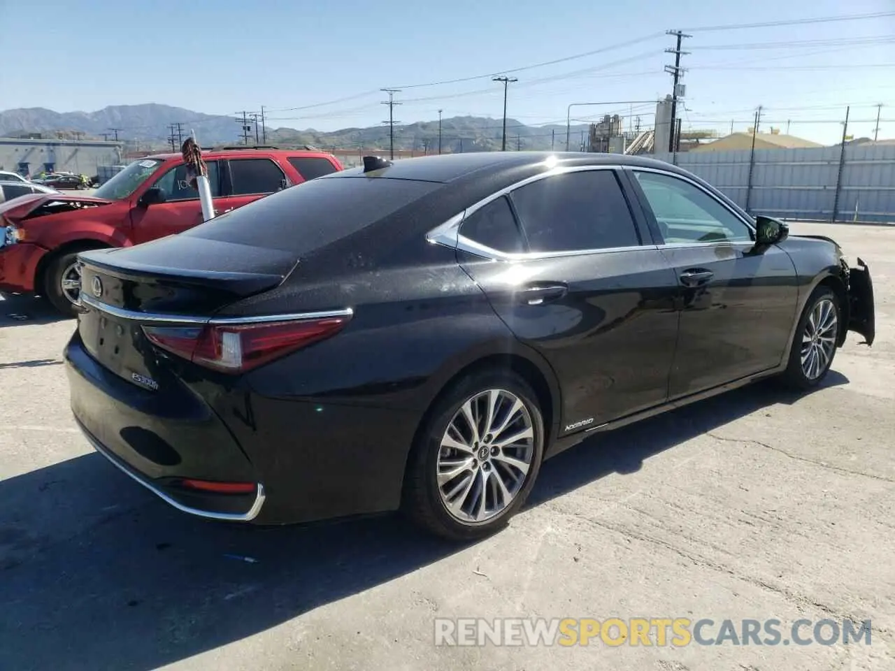 4 fotografías del automóvil dañado 58AD21B16LU008824 LEXUS ES300 2020