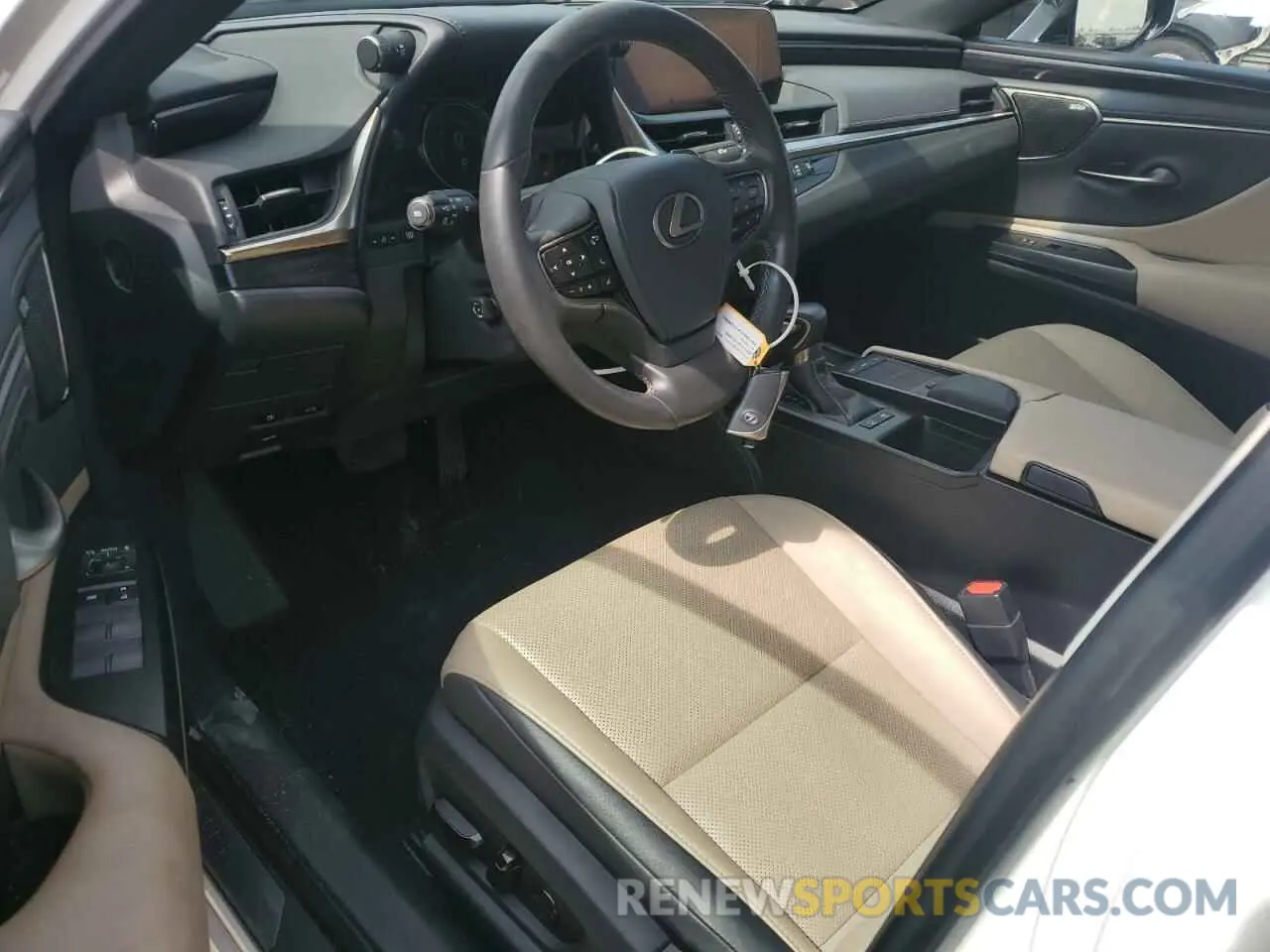 8 fotografías del automóvil dañado 58AD21B17LU009951 LEXUS ES300 2020