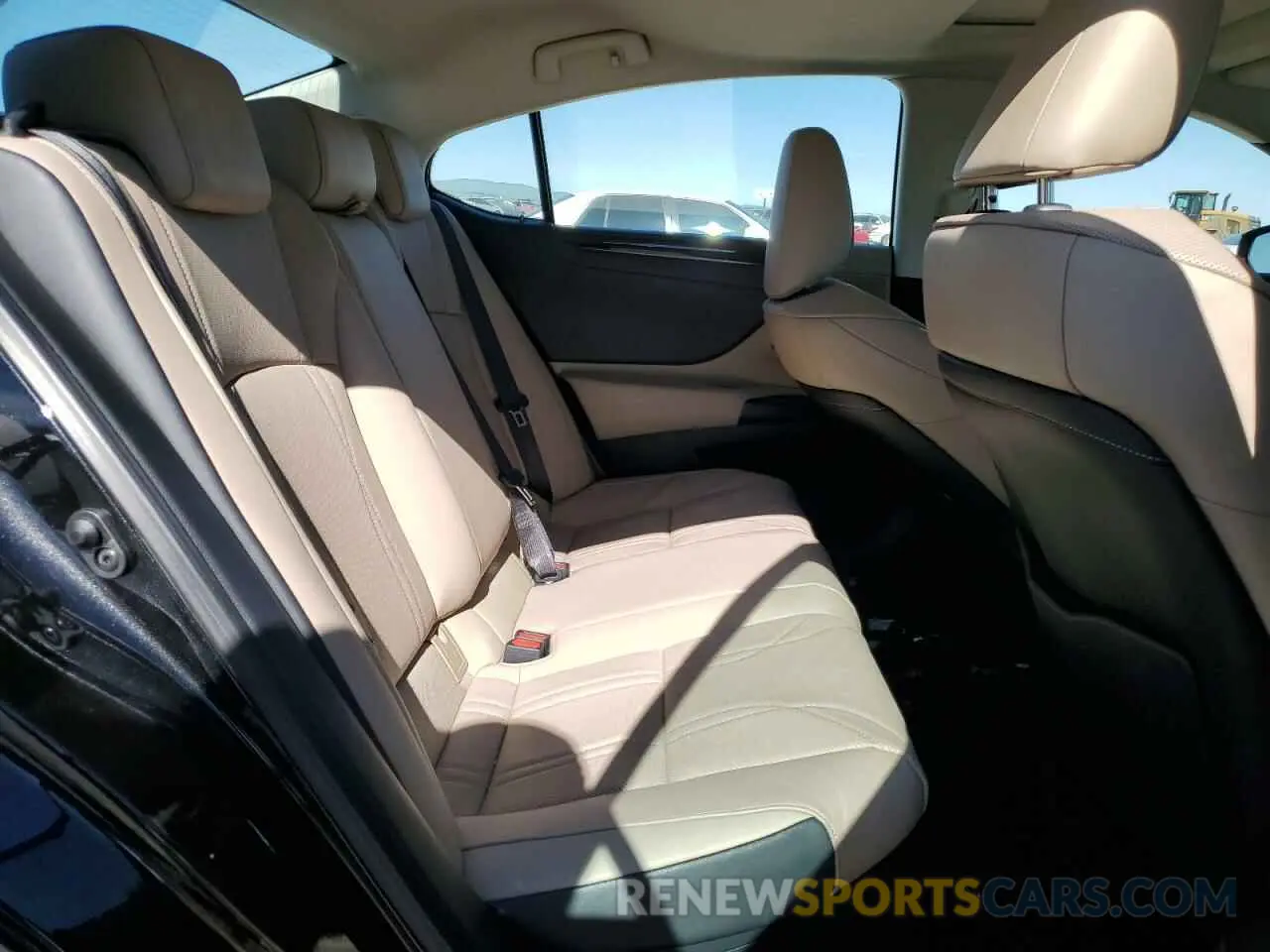 10 fotografías del automóvil dañado 58AE21B11LU005818 LEXUS ES300 2020