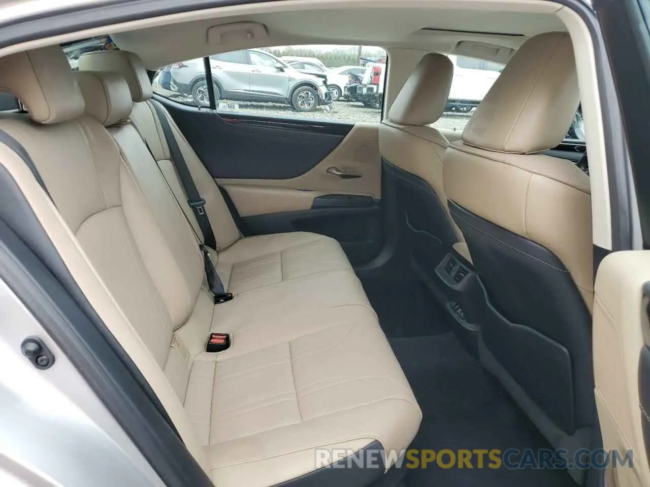 10 fotografías del automóvil dañado 58AE21B12LU007156 LEXUS ES300 2020