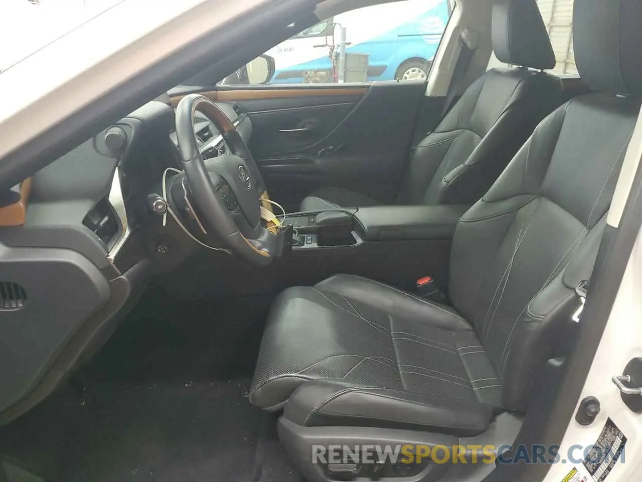 7 fotografías del automóvil dañado 58AE21B15LU004896 LEXUS ES300 2020