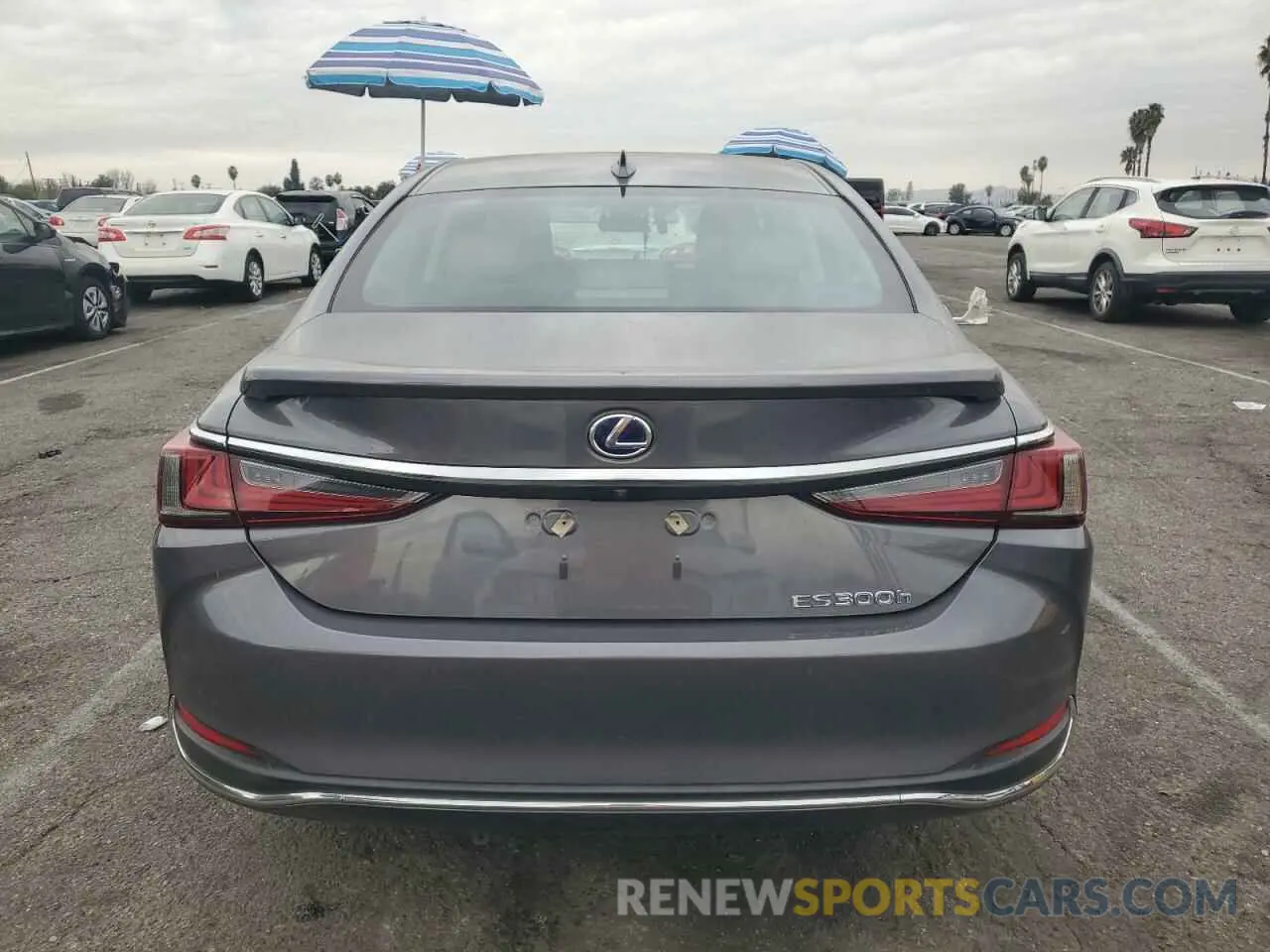 6 fotografías del automóvil dañado 58AE21B19LU012323 LEXUS ES300 2020