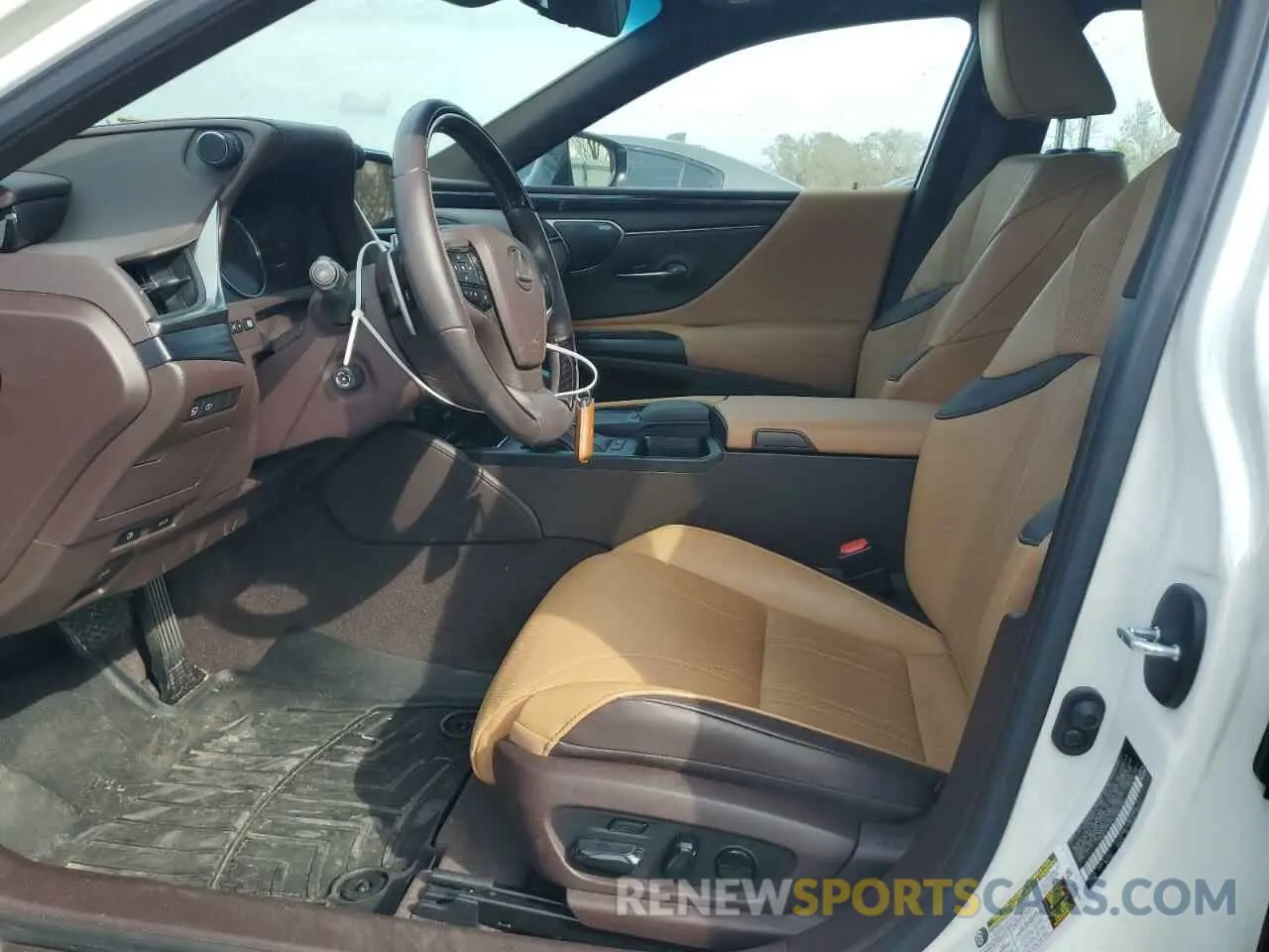 7 fotografías del automóvil dañado 58AF21B17LU009120 LEXUS ES300 2020
