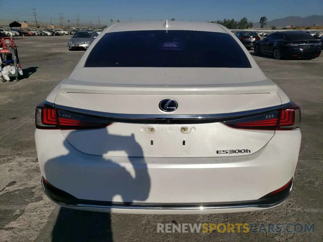 6 fotografías del automóvil dañado 58ACA1C18MU005048 LEXUS ES300 2021