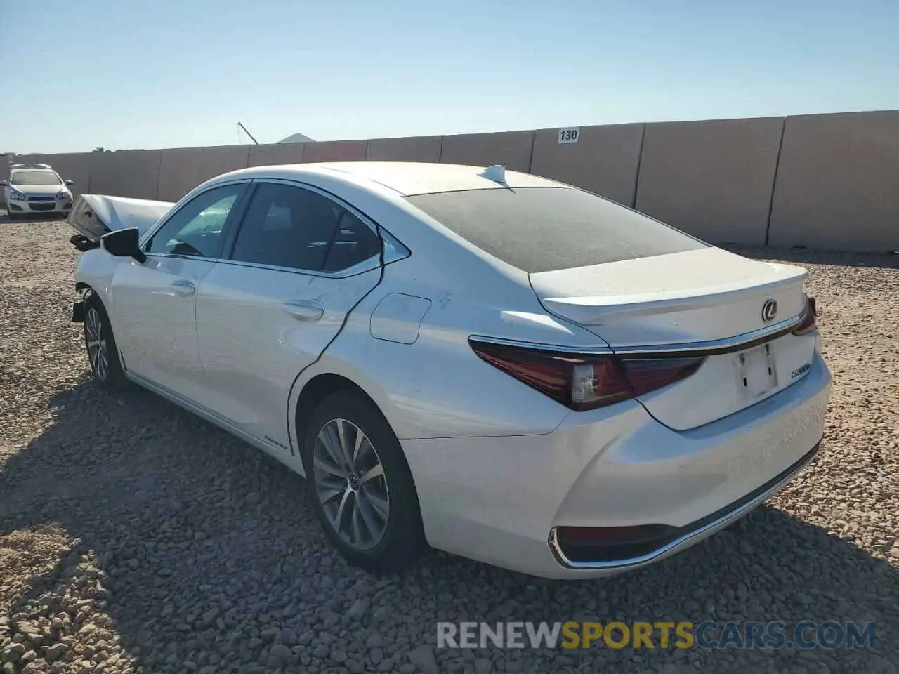 2 fotografías del automóvil dañado 58ACA1C1XMU007237 LEXUS ES300 2021