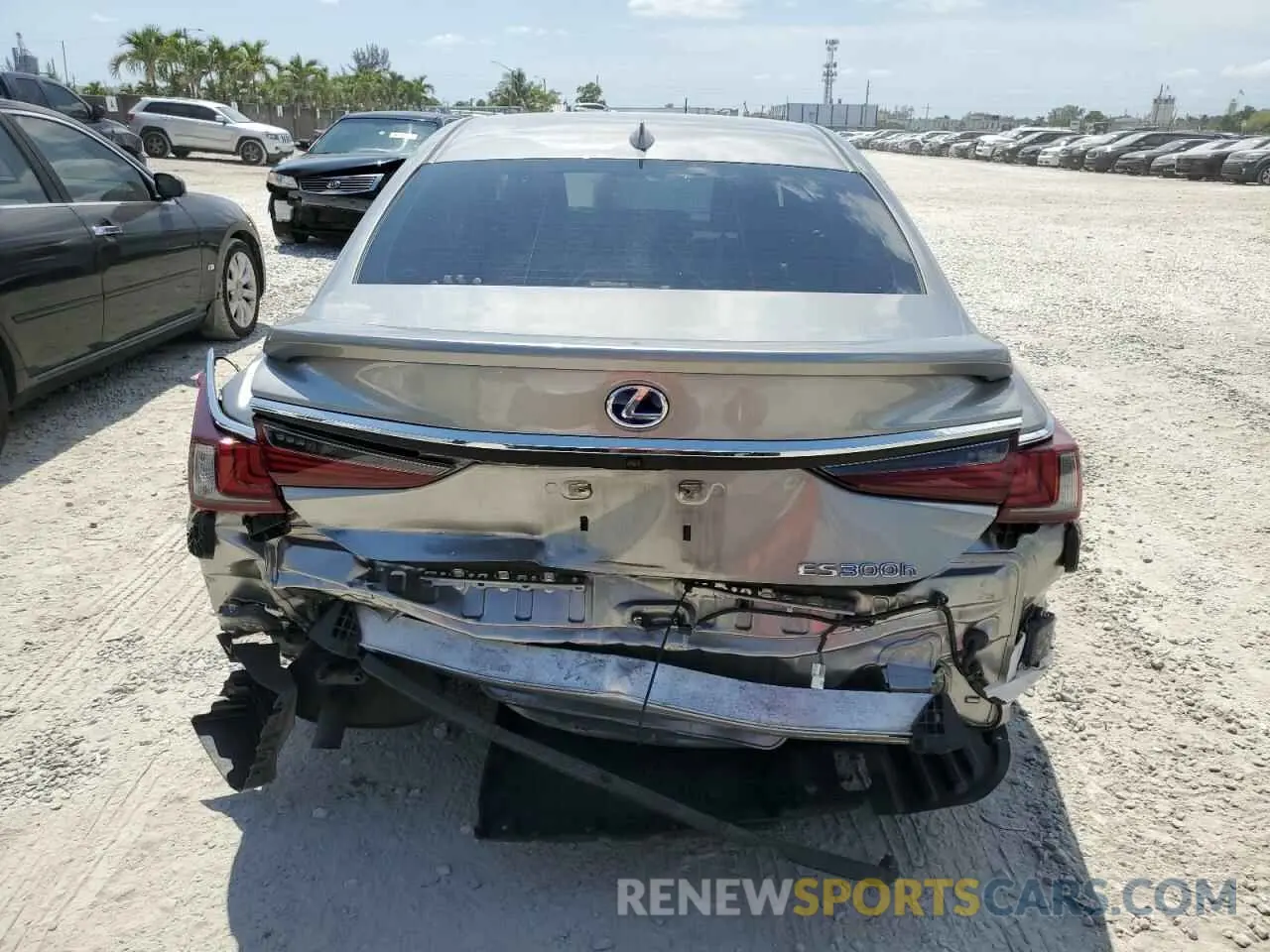 6 fotografías del automóvil dañado 58ADA1C19MU010733 LEXUS ES300 2021