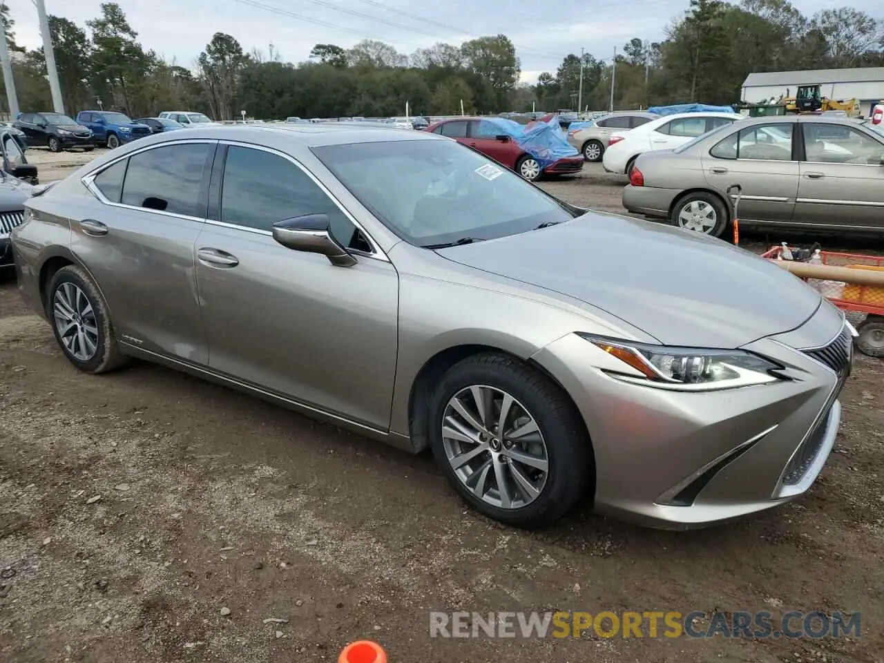 4 fotografías del automóvil dañado 58ADA1C1XMU001068 LEXUS ES300 2021