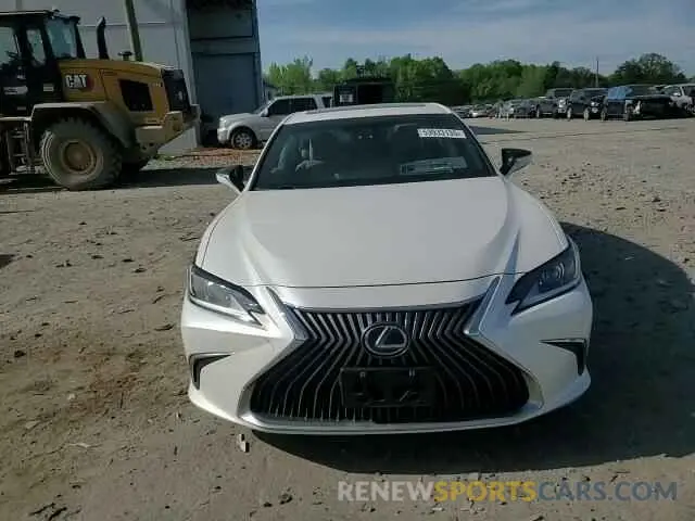 13 fotografías del automóvil dañado 58ADA1C1XMU012782 LEXUS ES300 2021